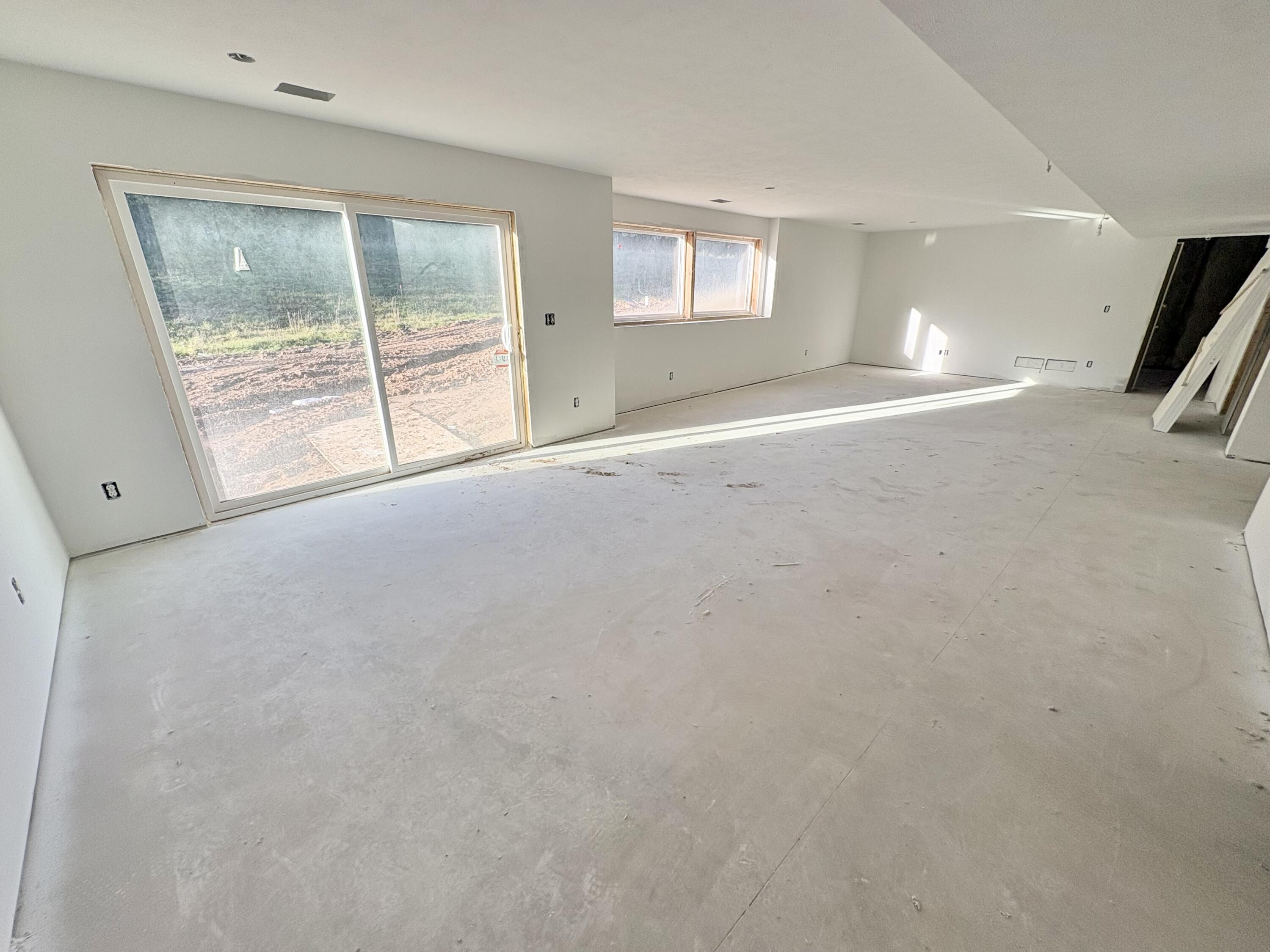 8308 Kettle Oak Drive Se Property Photo 9