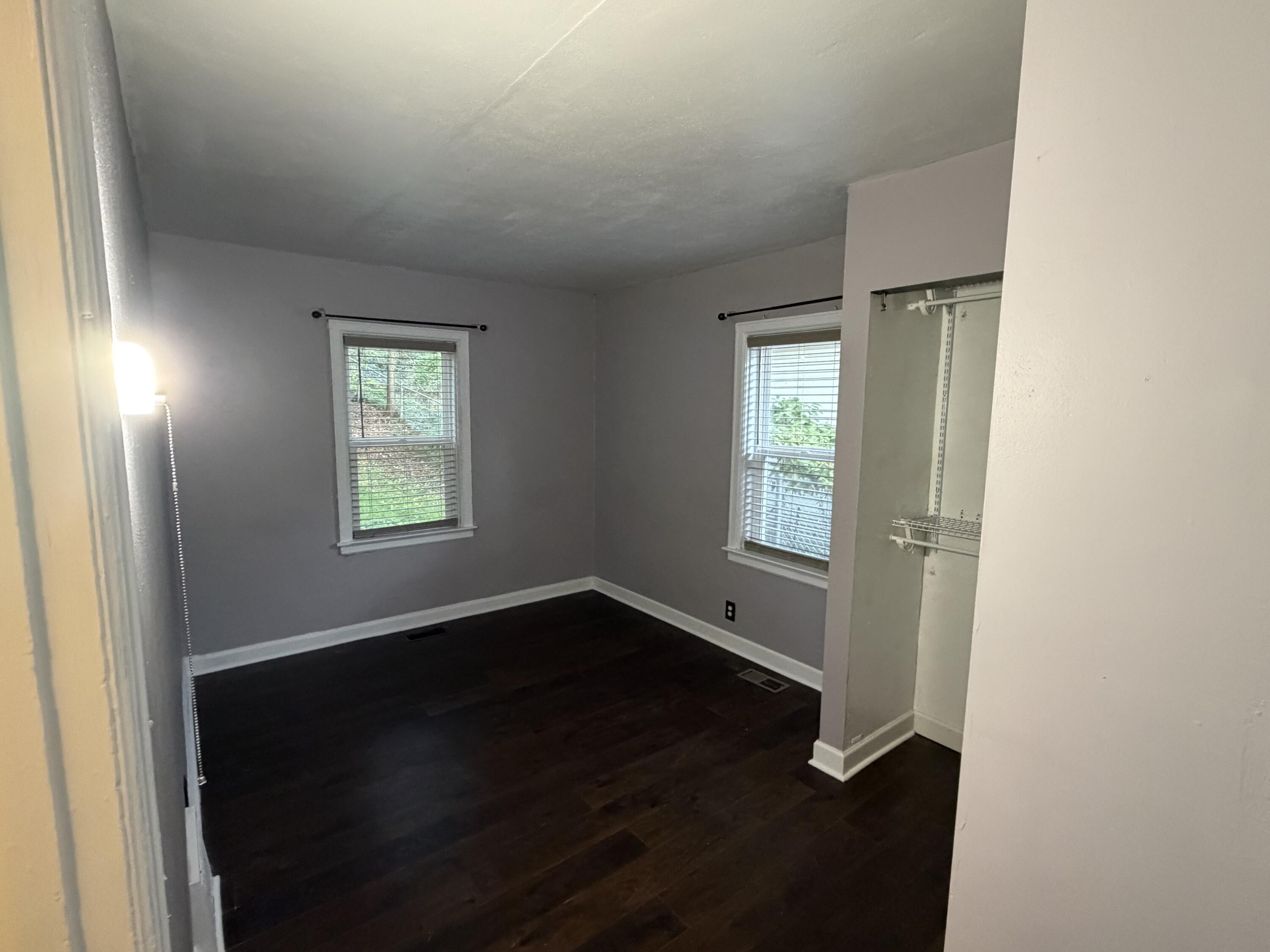 201 N Clarendon Street Property Photo 10