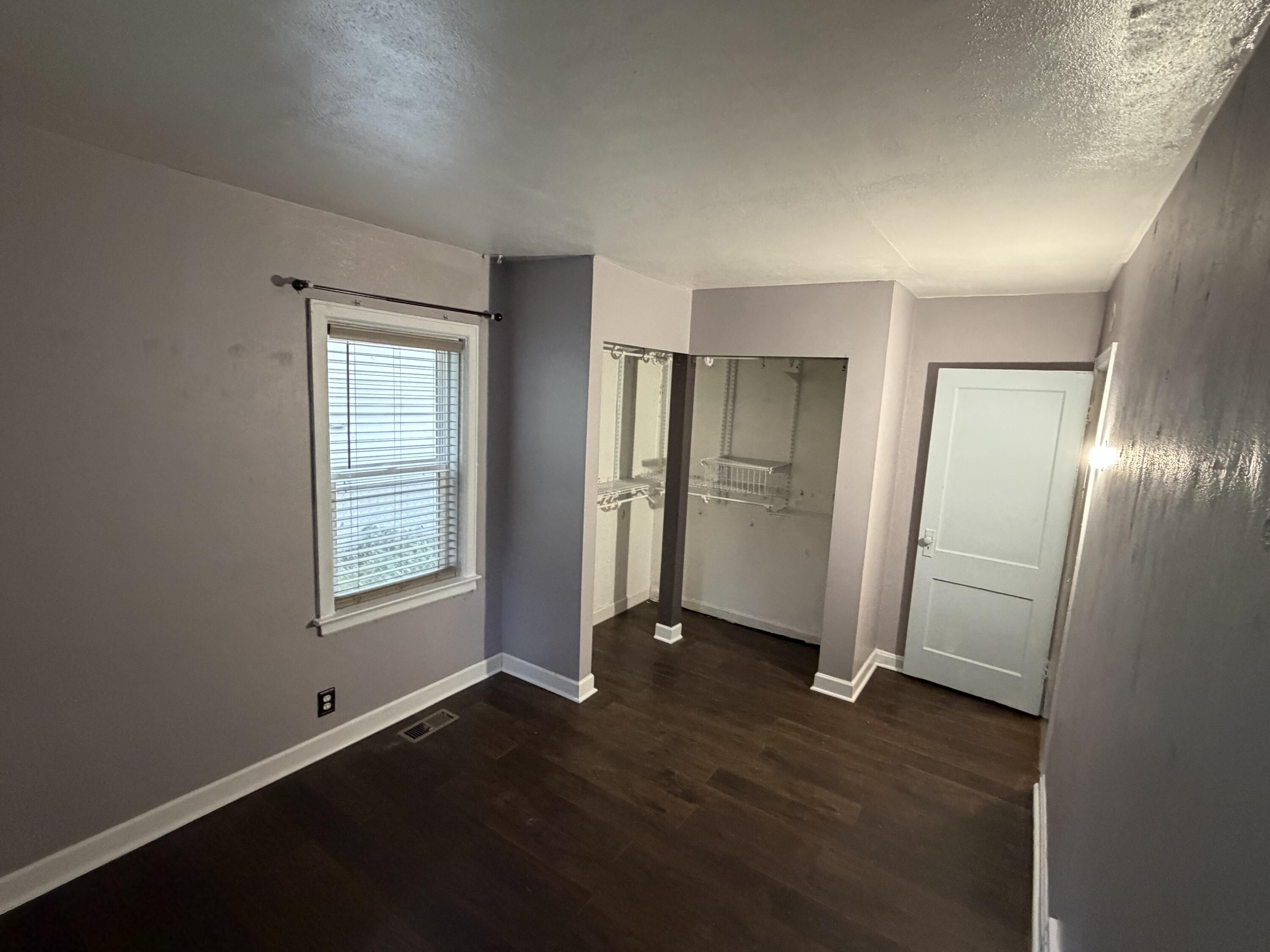 201 N Clarendon Street Property Photo 12