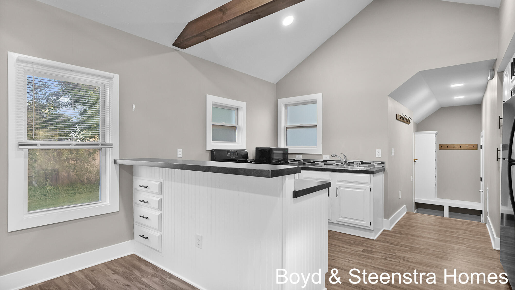 110 Peony Street Sw Property Photo 9