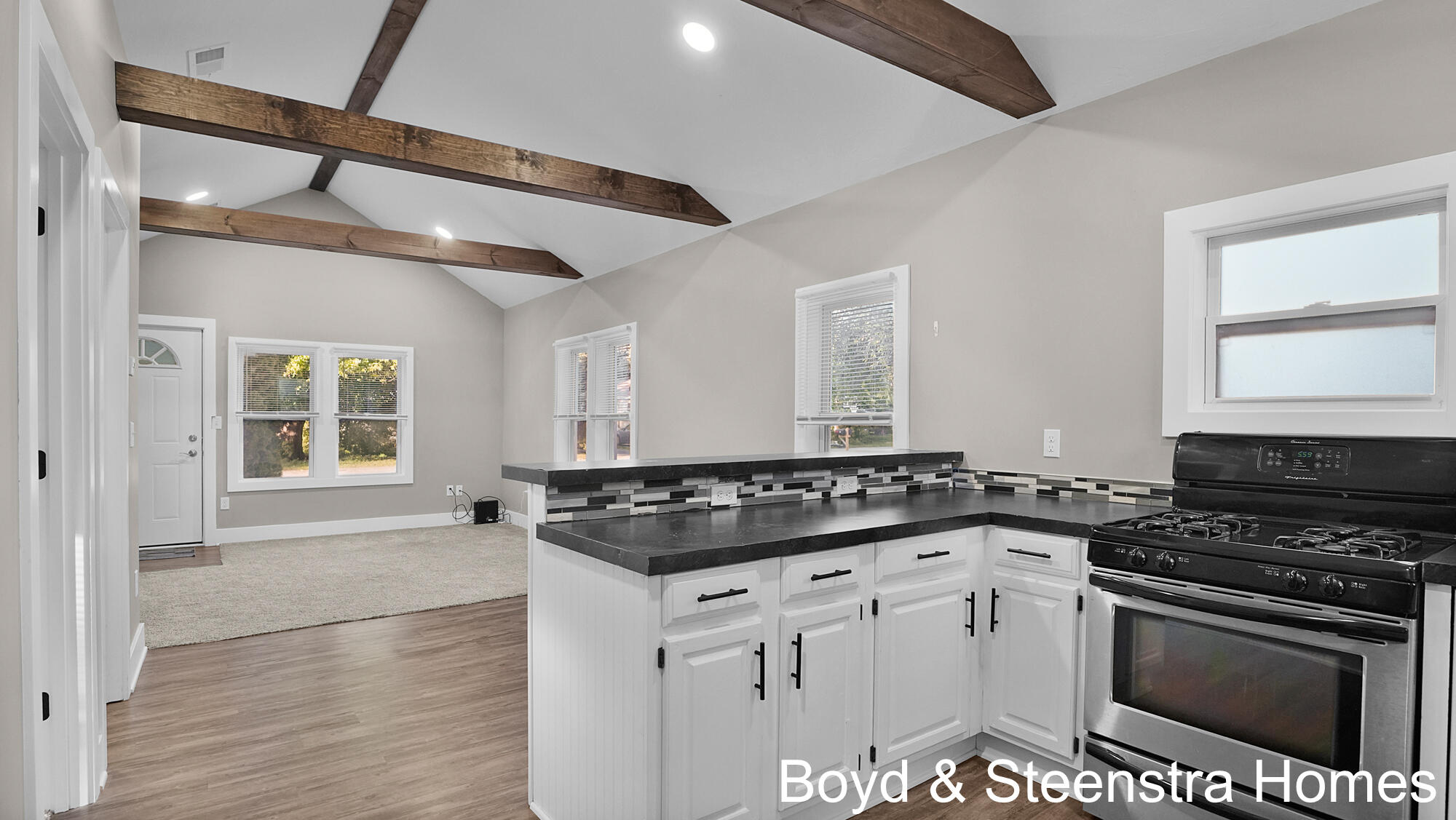 110 Peony Street Sw Property Photo 12