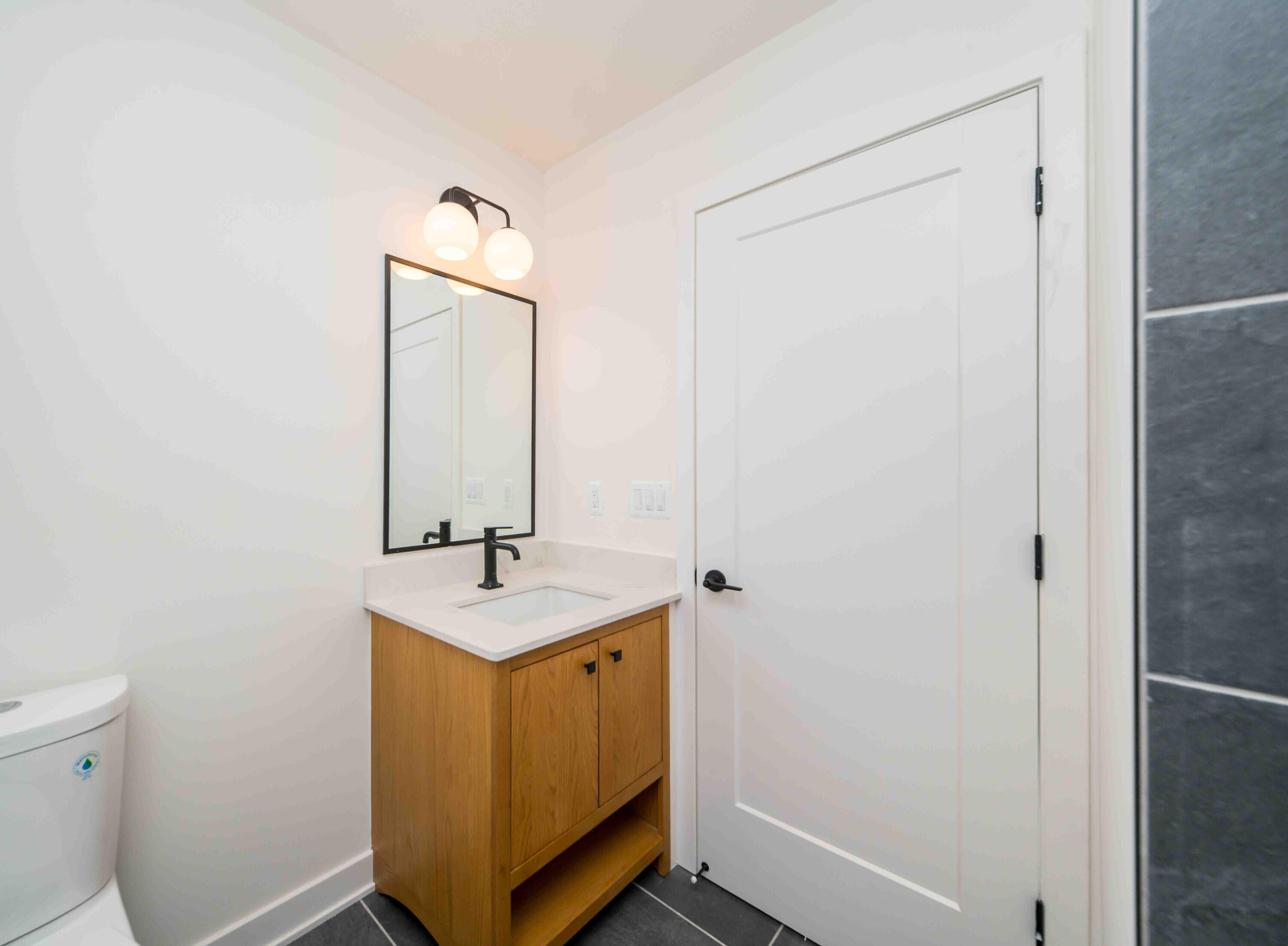 2325 Greenway Trail Property Photo 12