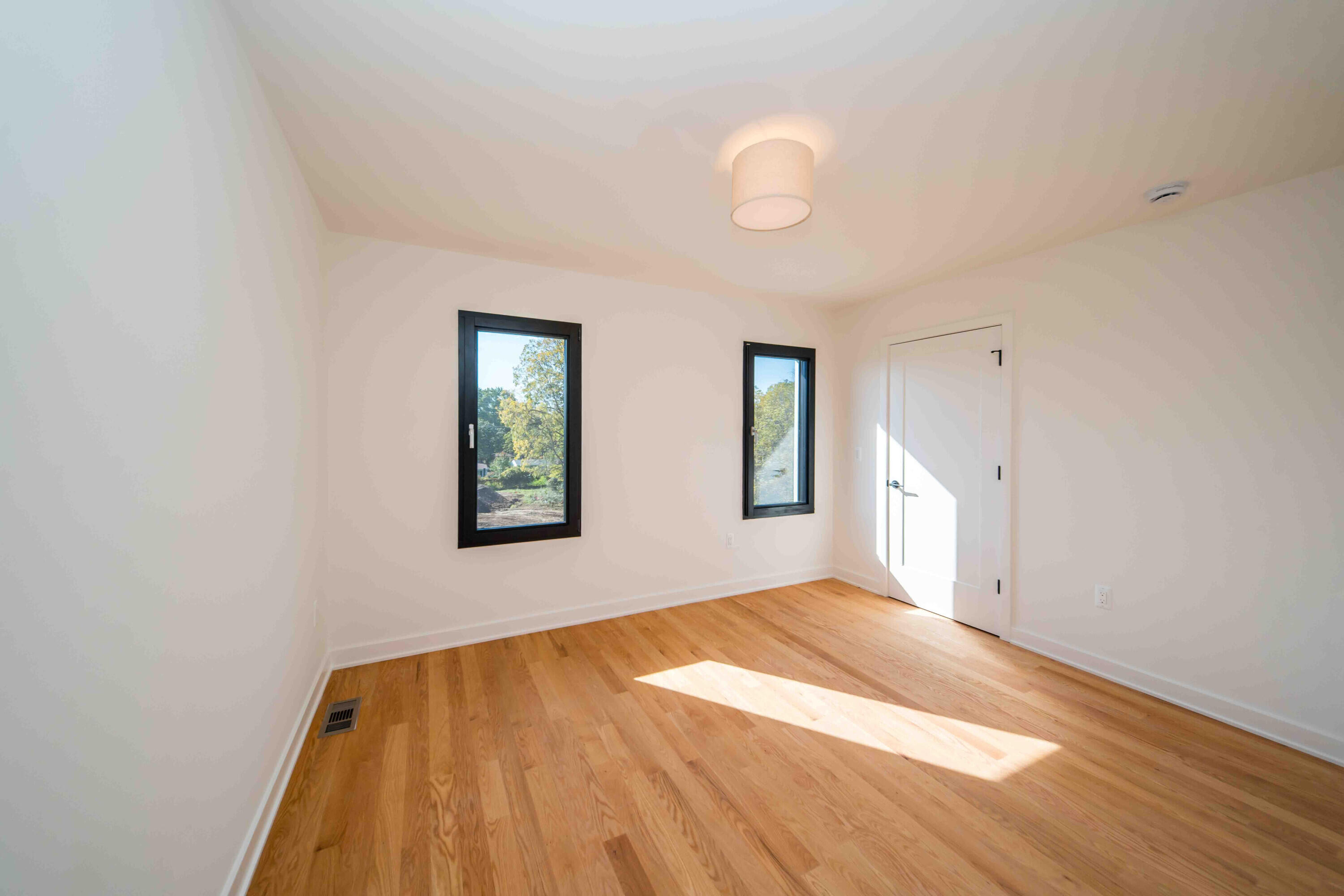 2325 Greenway Trail Property Photo 30