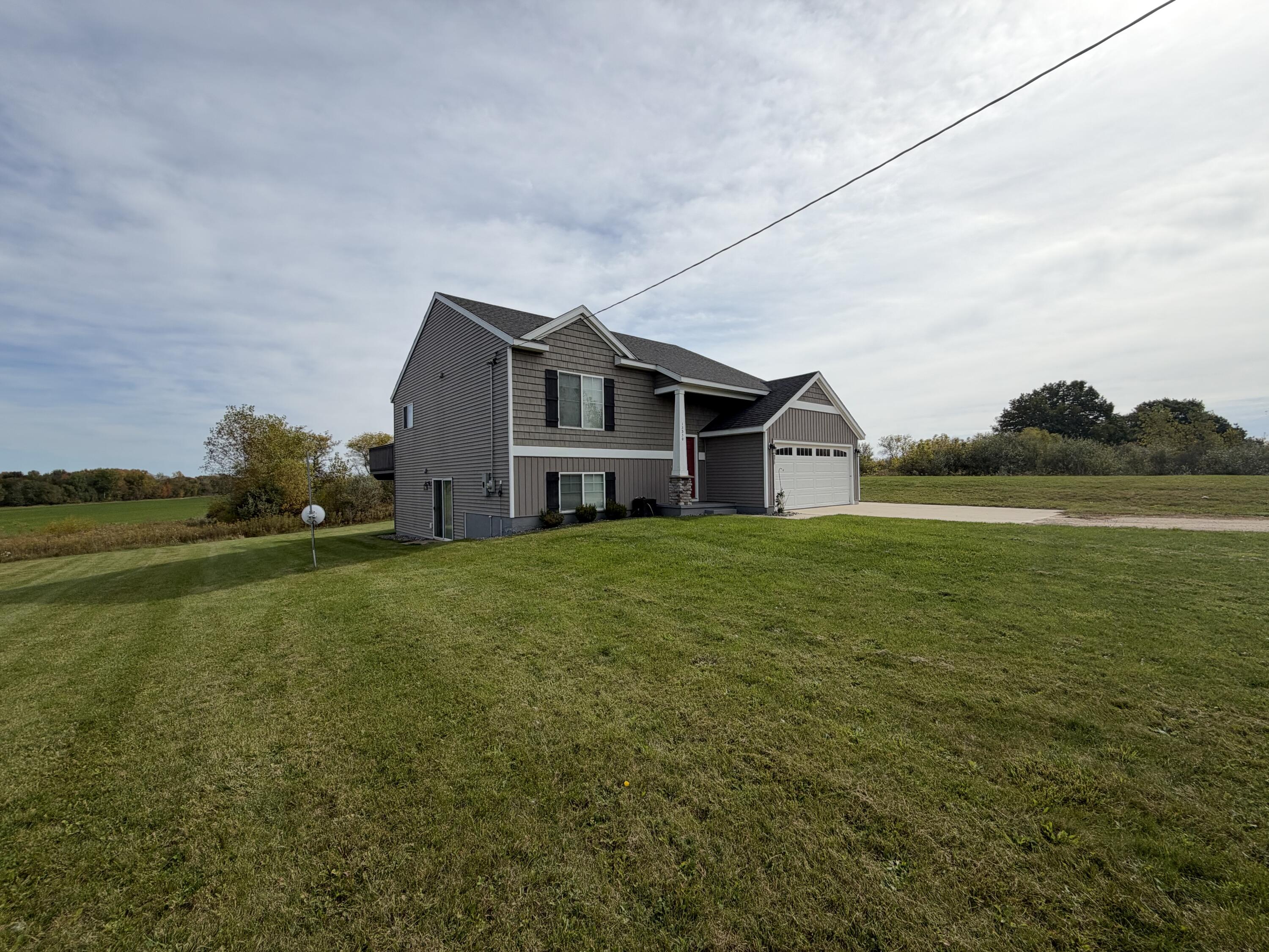 13330 S Marsh Way Property Photo 6