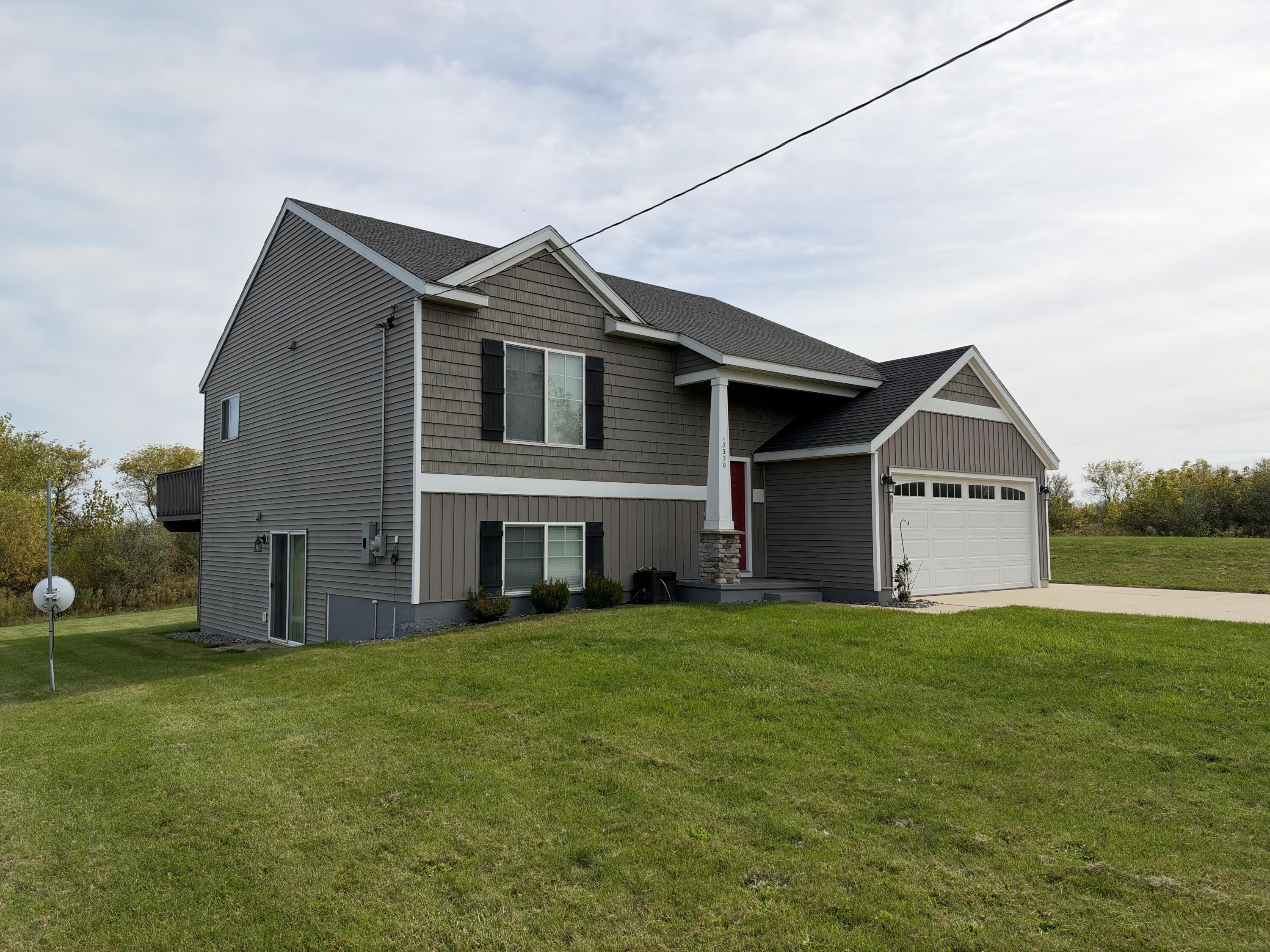 13330 S Marsh Way Property Photo 7