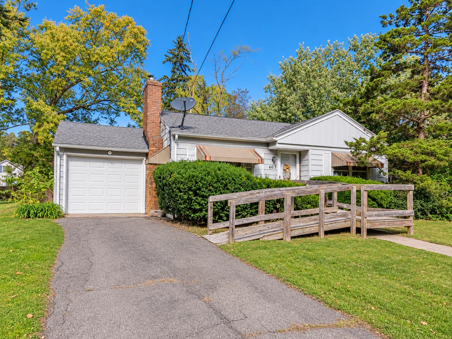 403 E Glenguile Avenue Property Photo 1