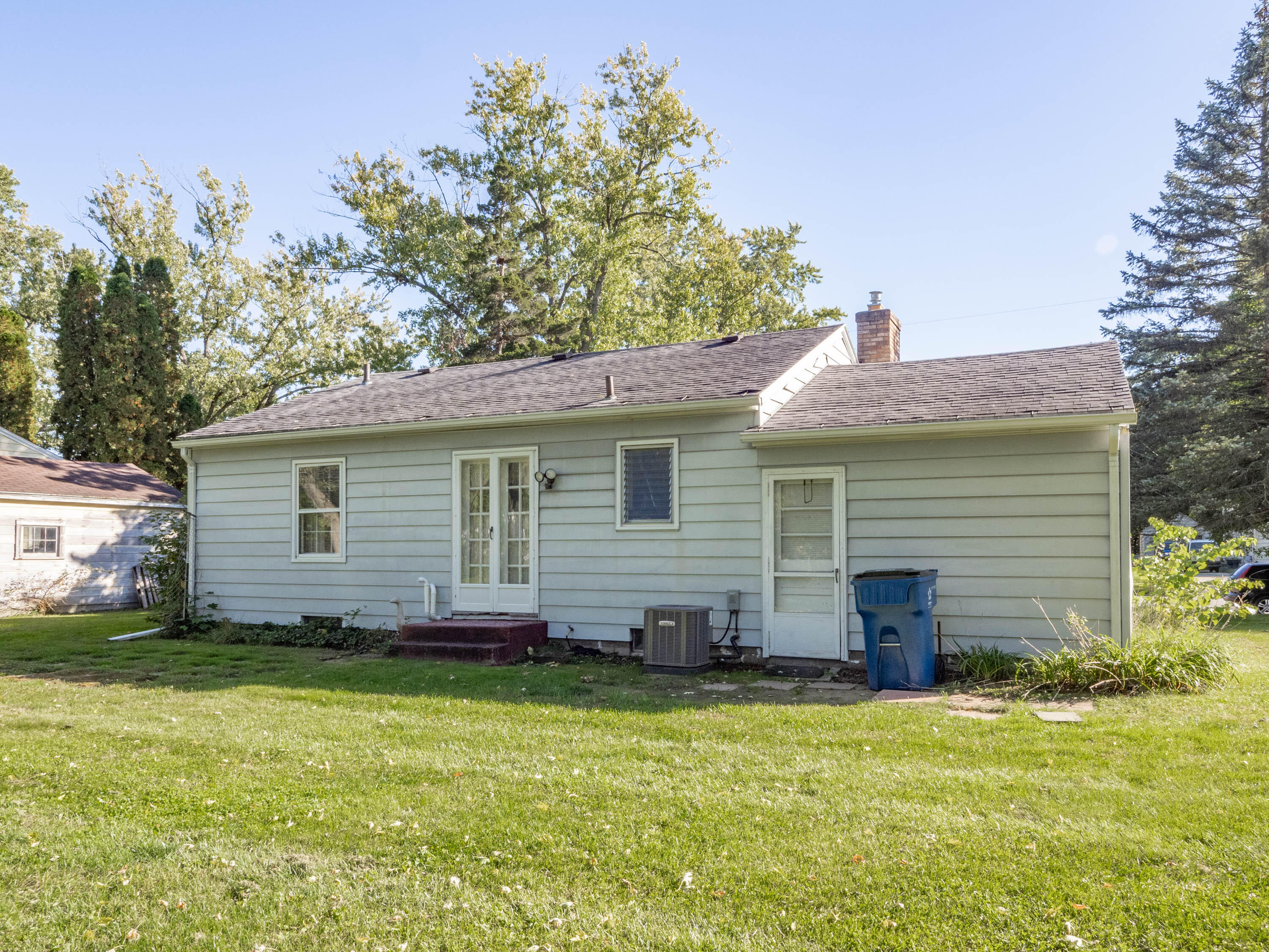 403 E Glenguile Avenue Property Photo 14