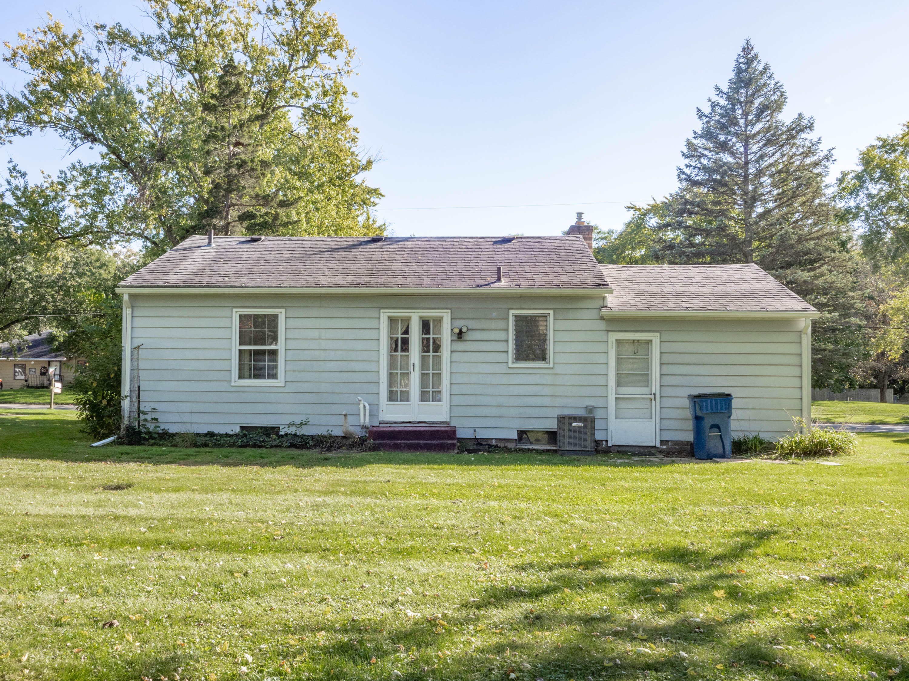 403 E Glenguile Avenue Property Photo 15