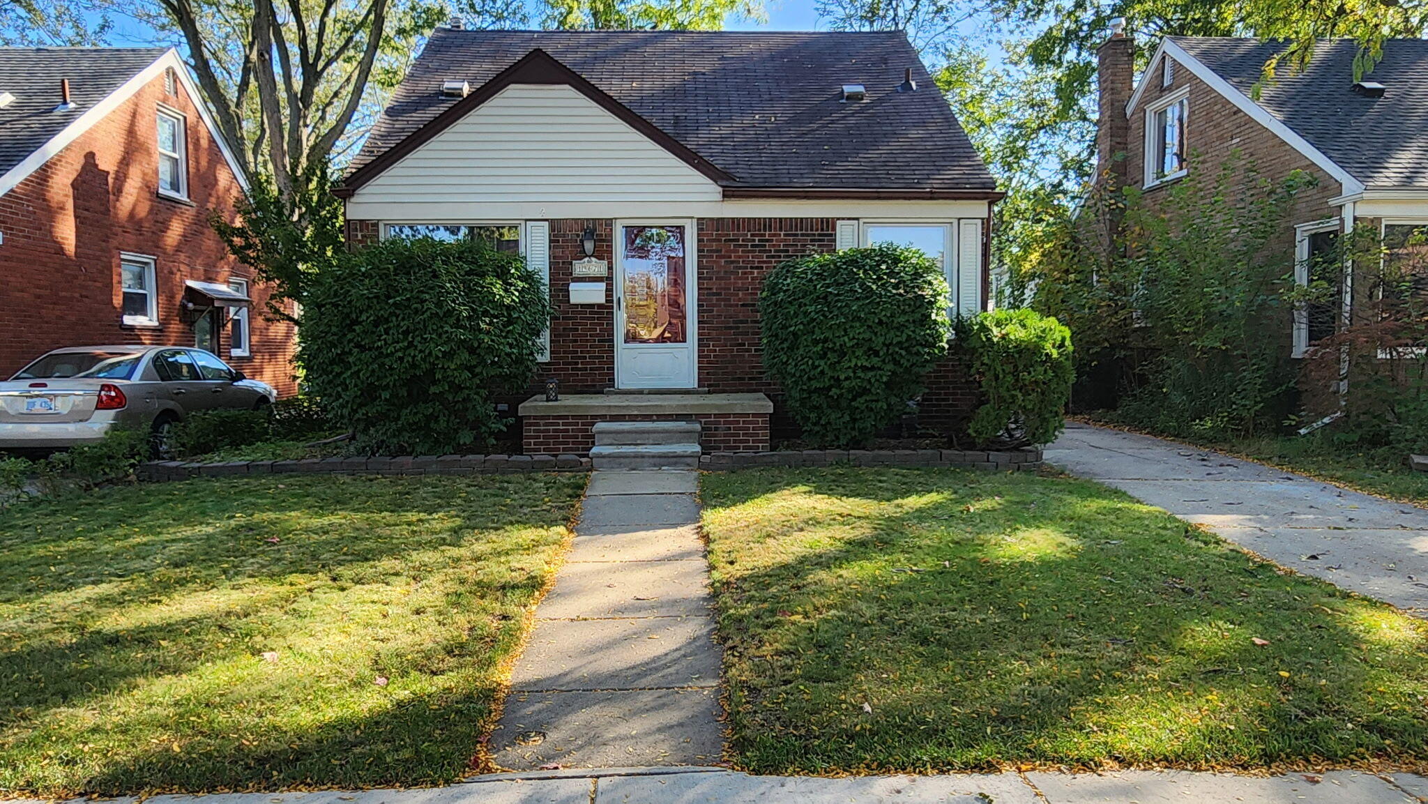 13671 Hart Street Property Photo 1