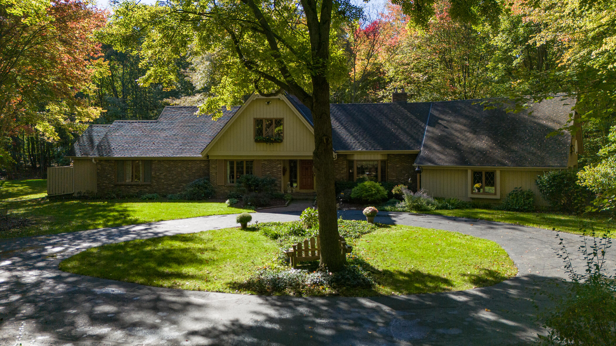 4825 Buttercup Lane Property Photo 10