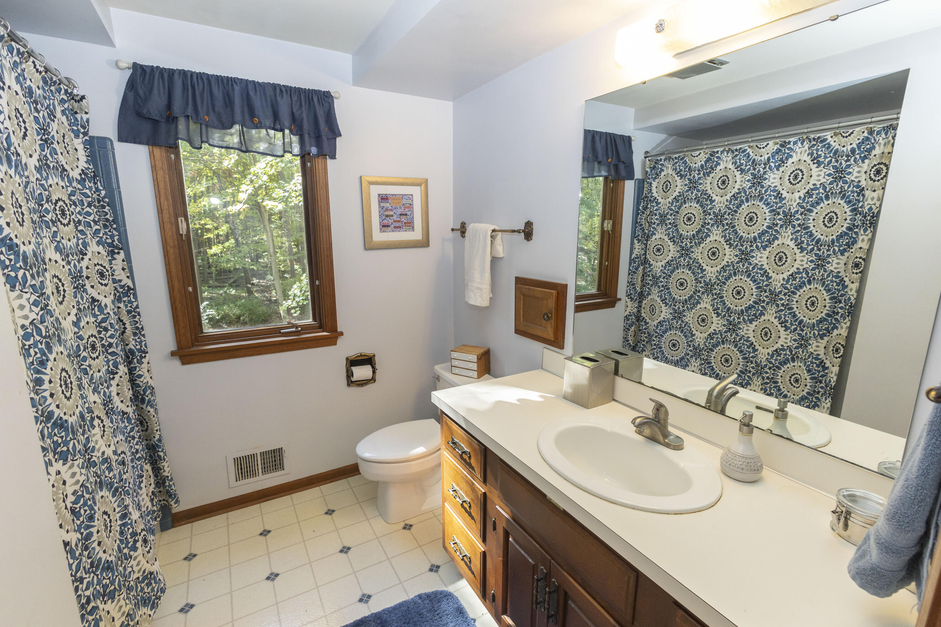 4825 Buttercup Lane Property Photo 71
