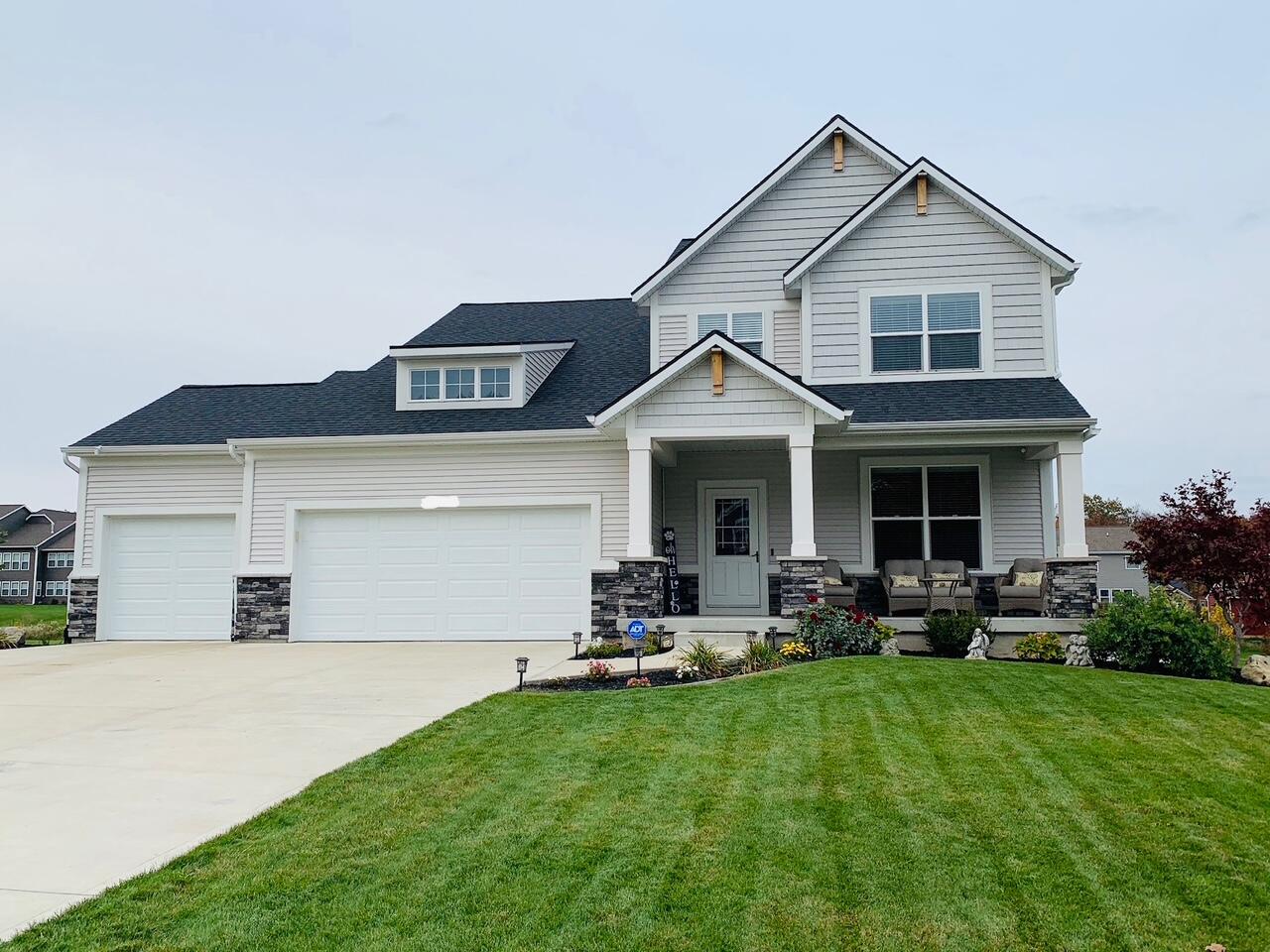 3273 Oakmont Drive Property Photo 1