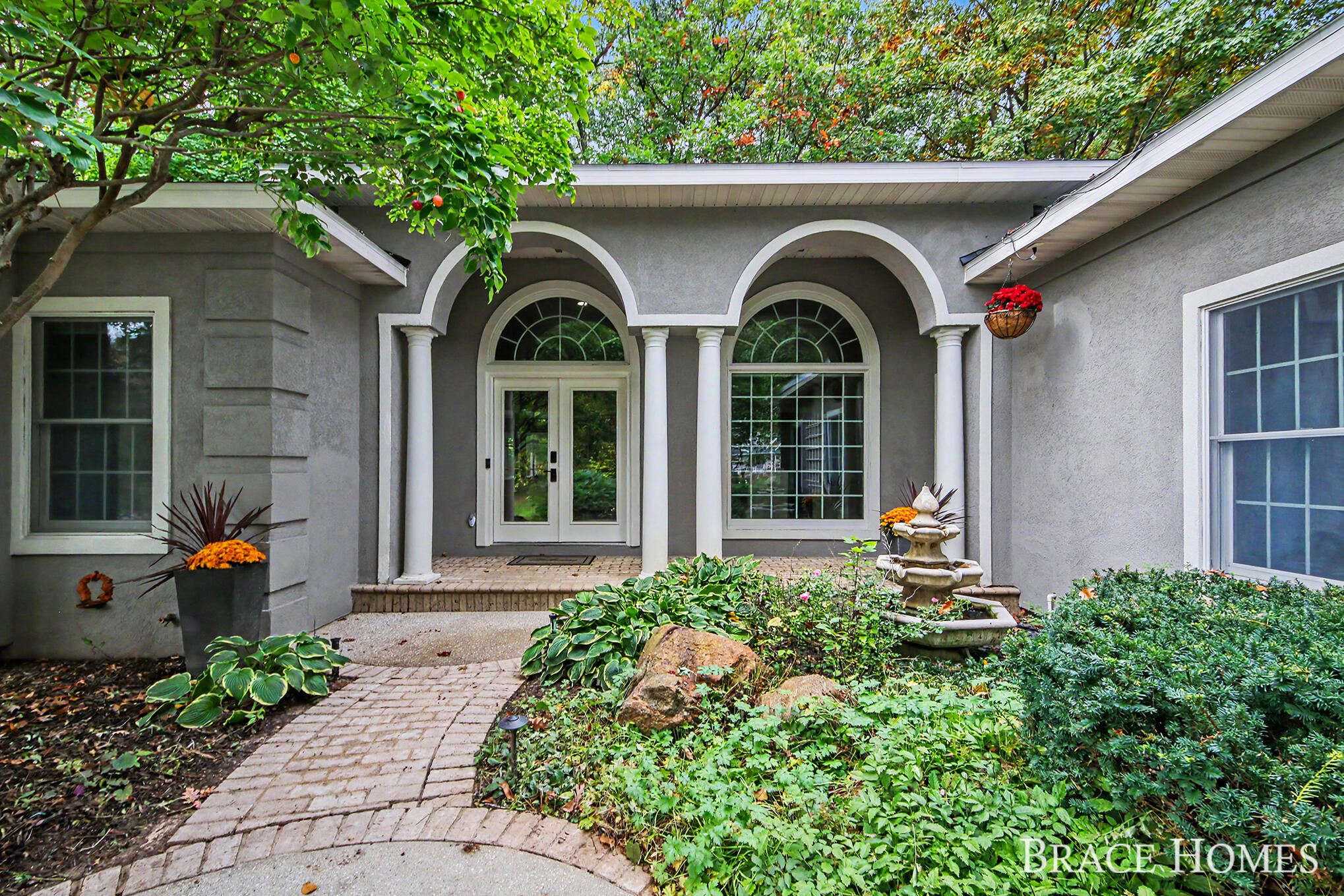 7997 Therese Court Se Property Photo 1