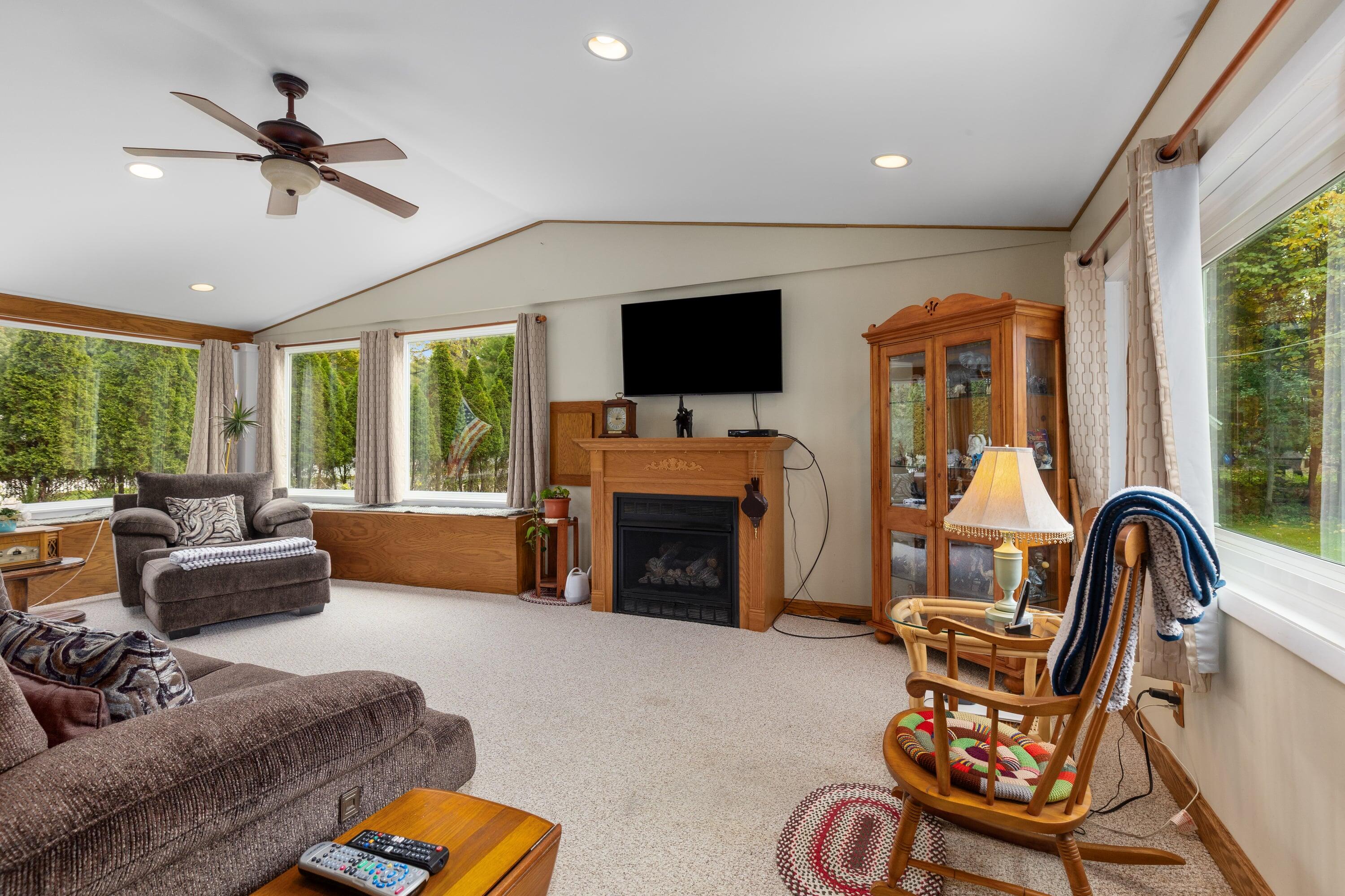 6691 Thornapple River Drive Se Property Photo 2