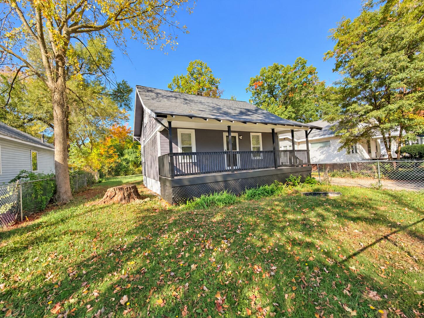 2917 9th Street Property Photo 2