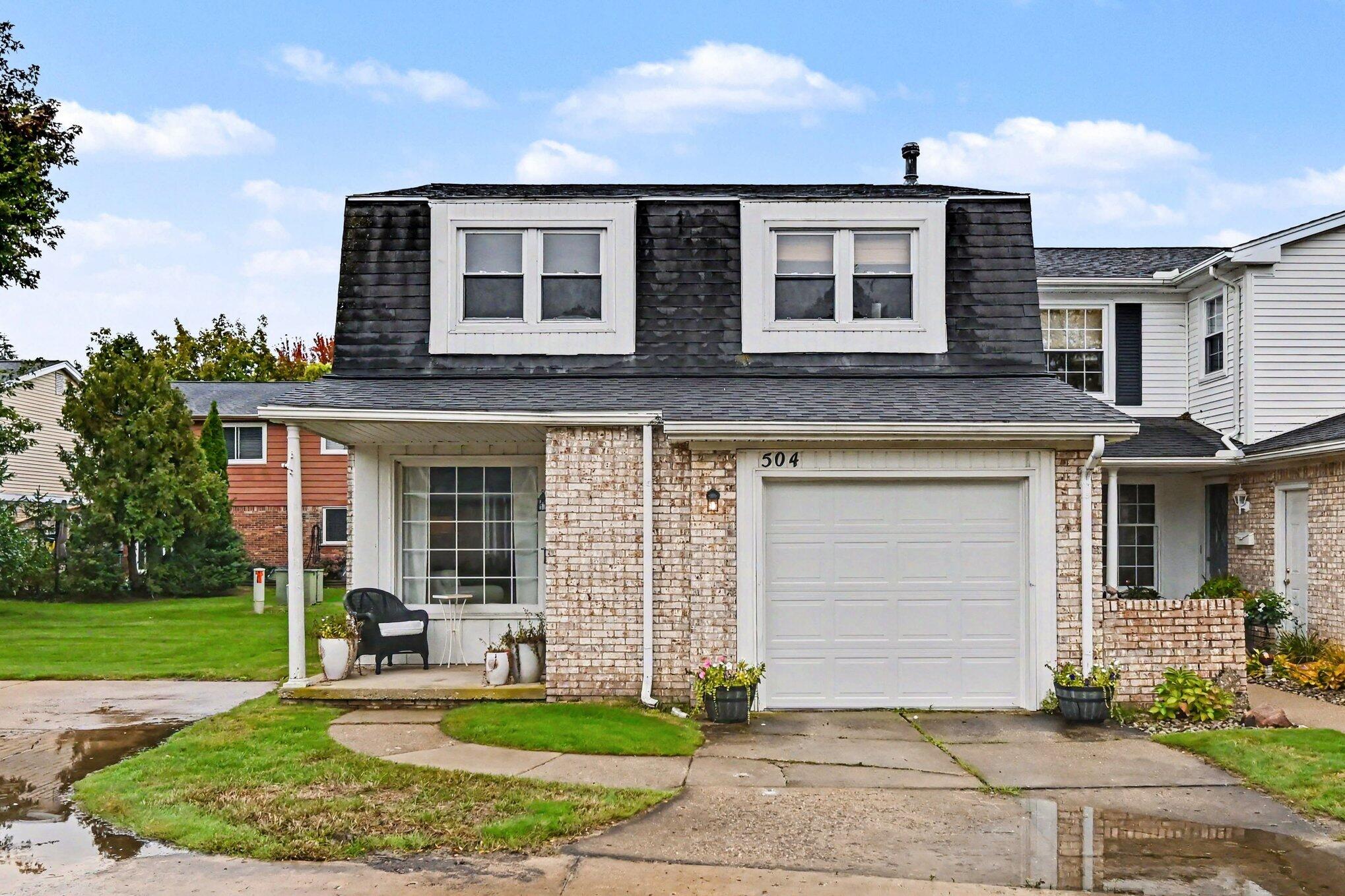 504 Dorset Circle Property Photo 1