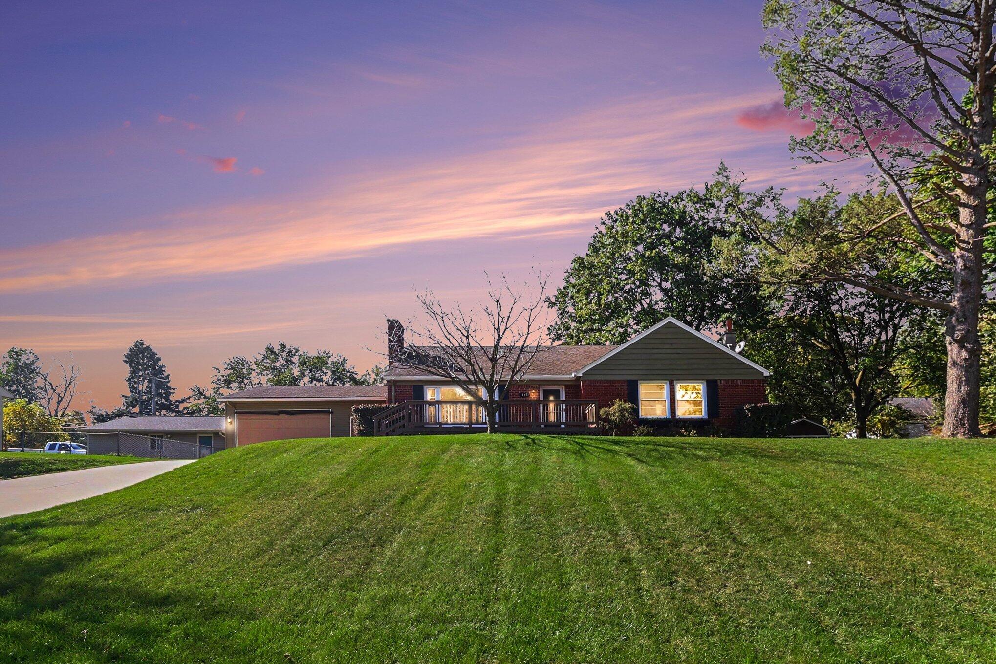 167 University Drive Property Photo 1