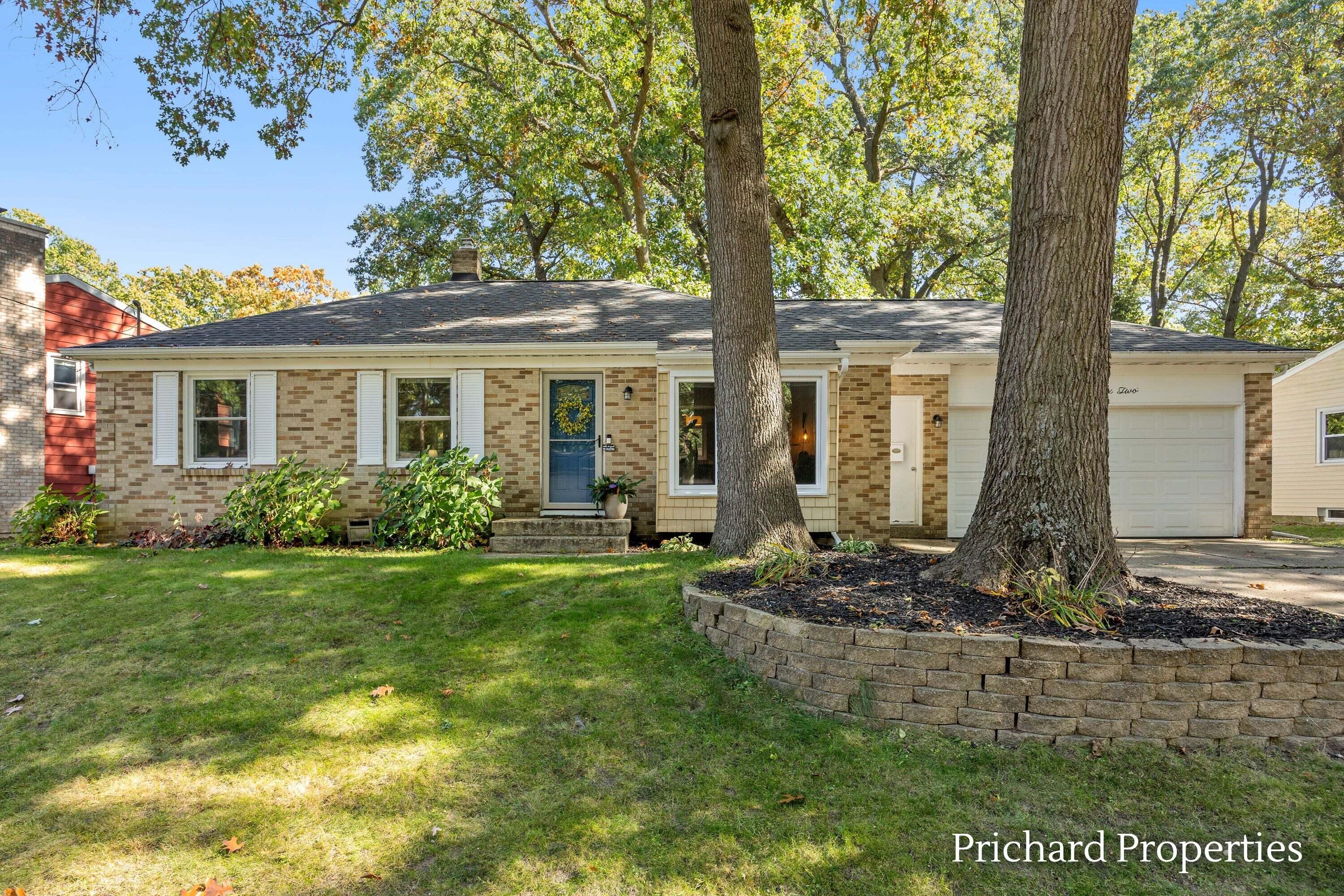 4762 Marshall Avenue Se Property Photo 1