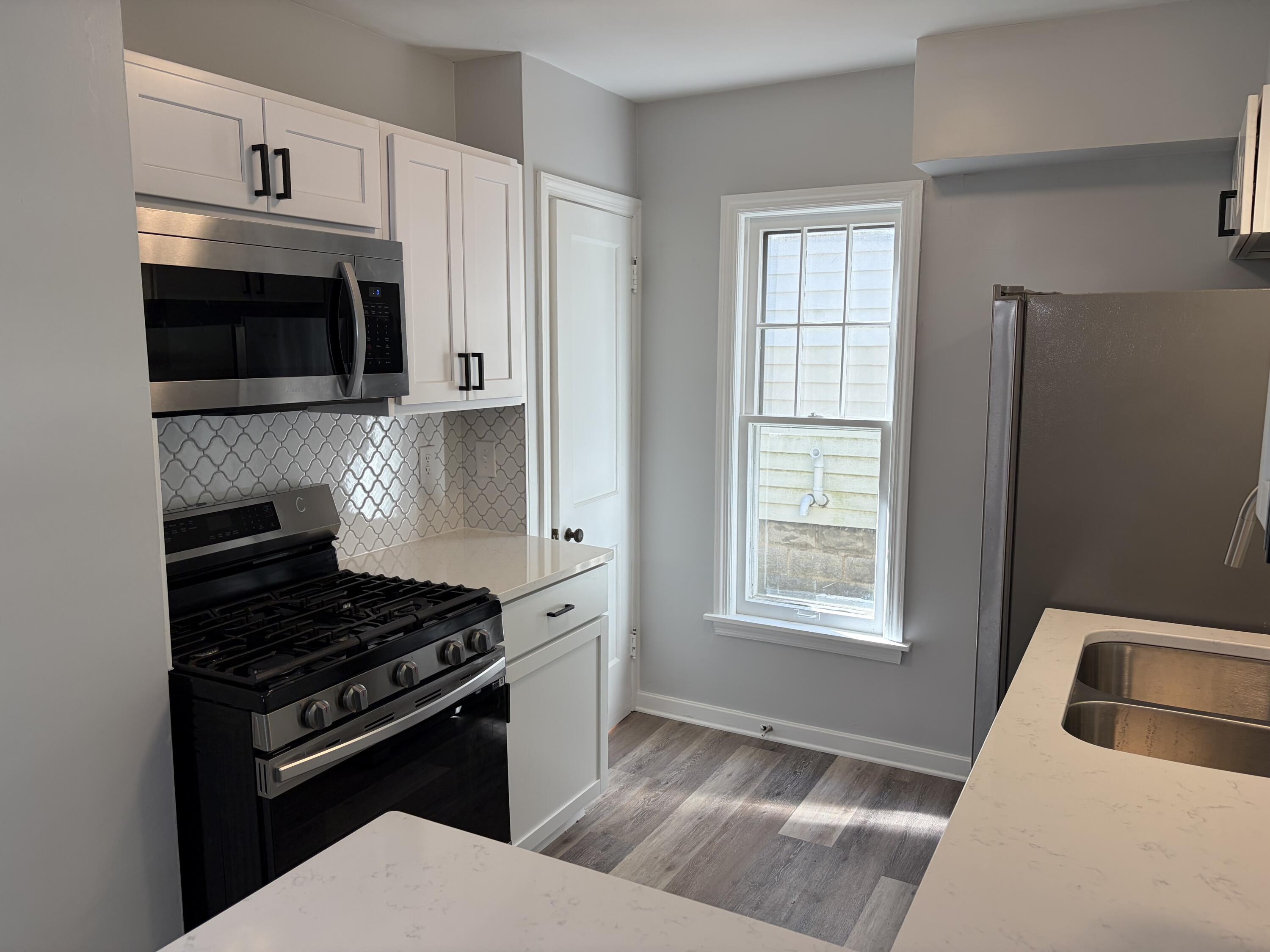 1111 Merritt Street Se Property Photo 11