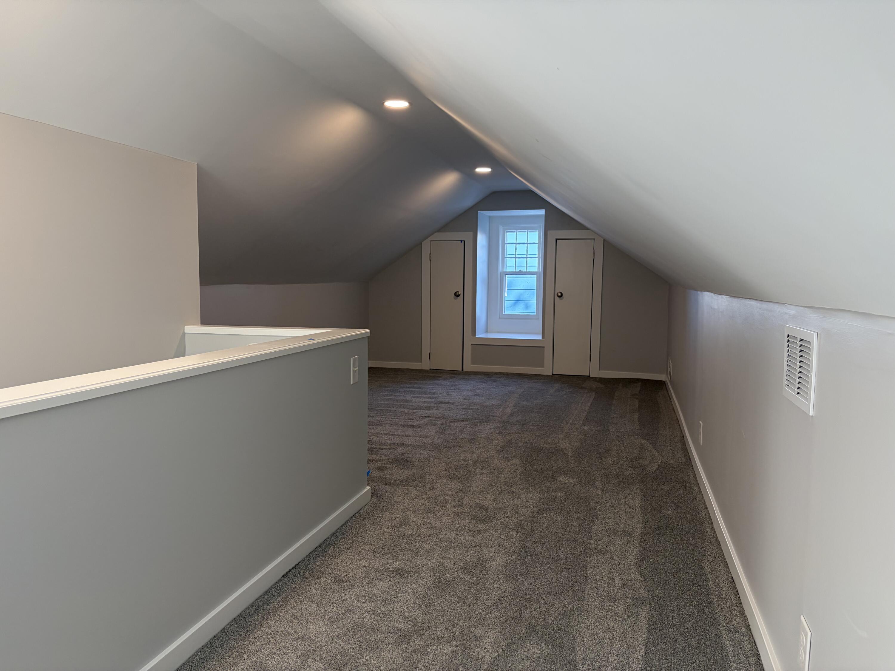 1111 Merritt Street Se Property Photo 23