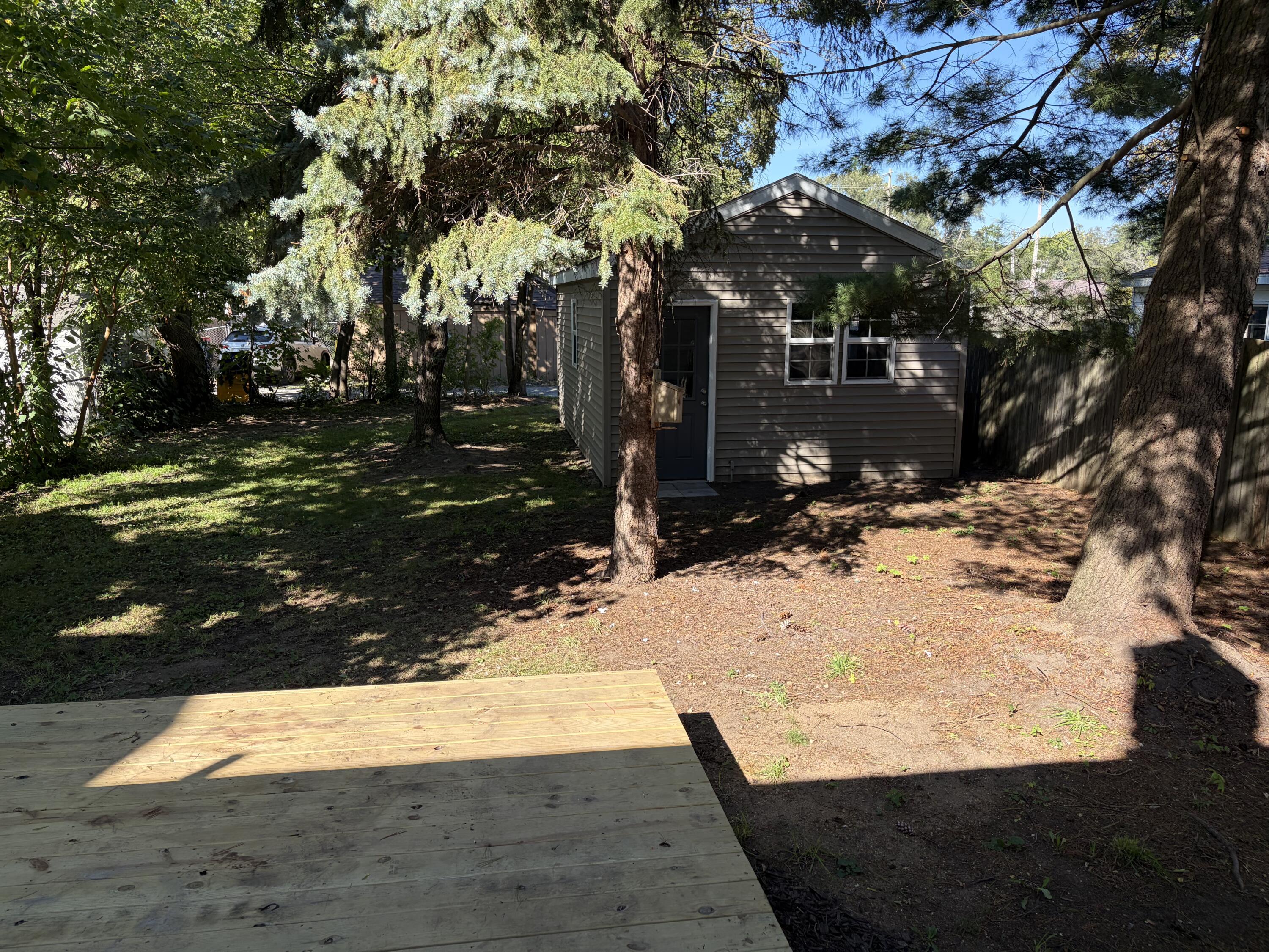 1111 Merritt Street Se Property Photo 29
