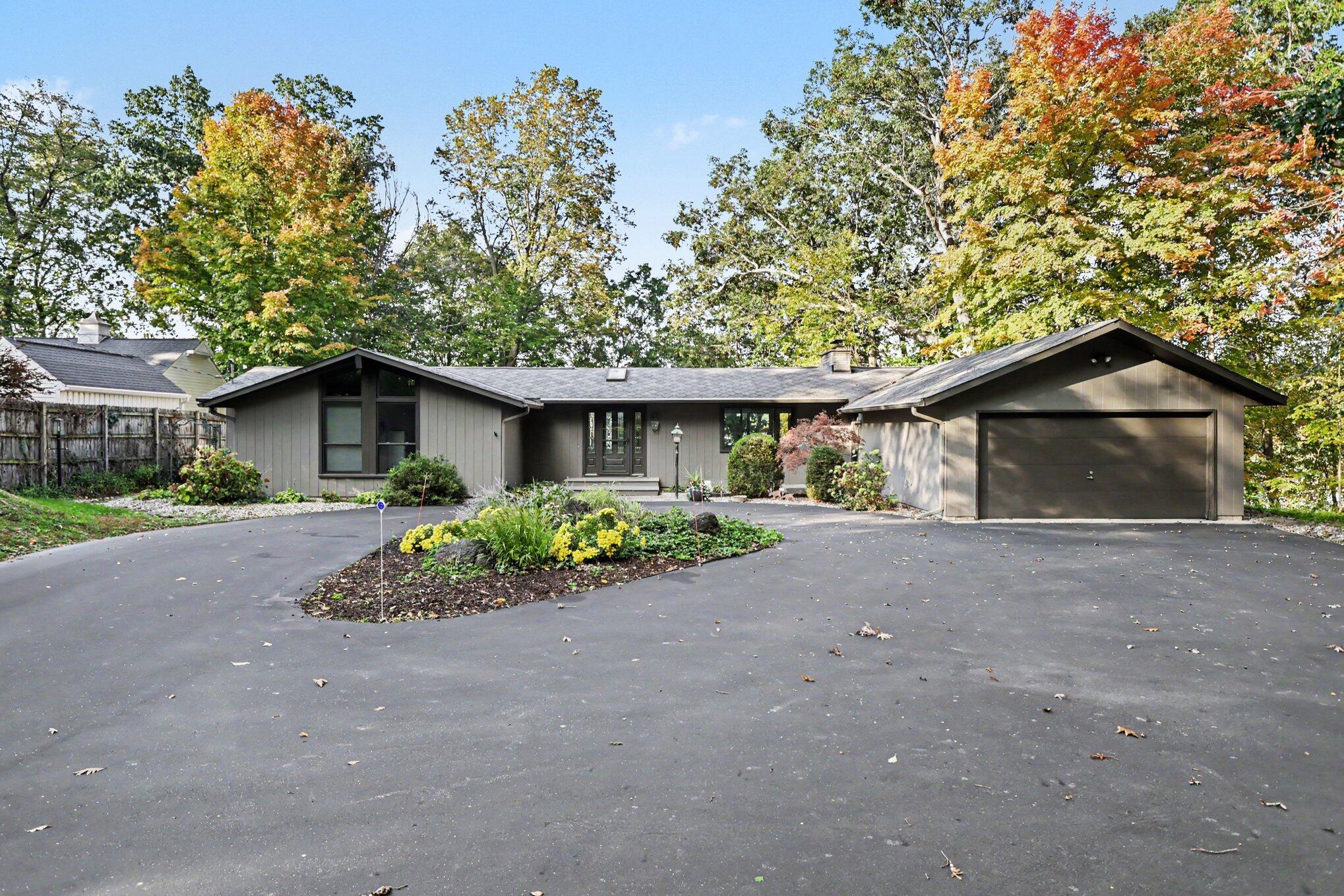 9623 Sterling Road Property Photo 1