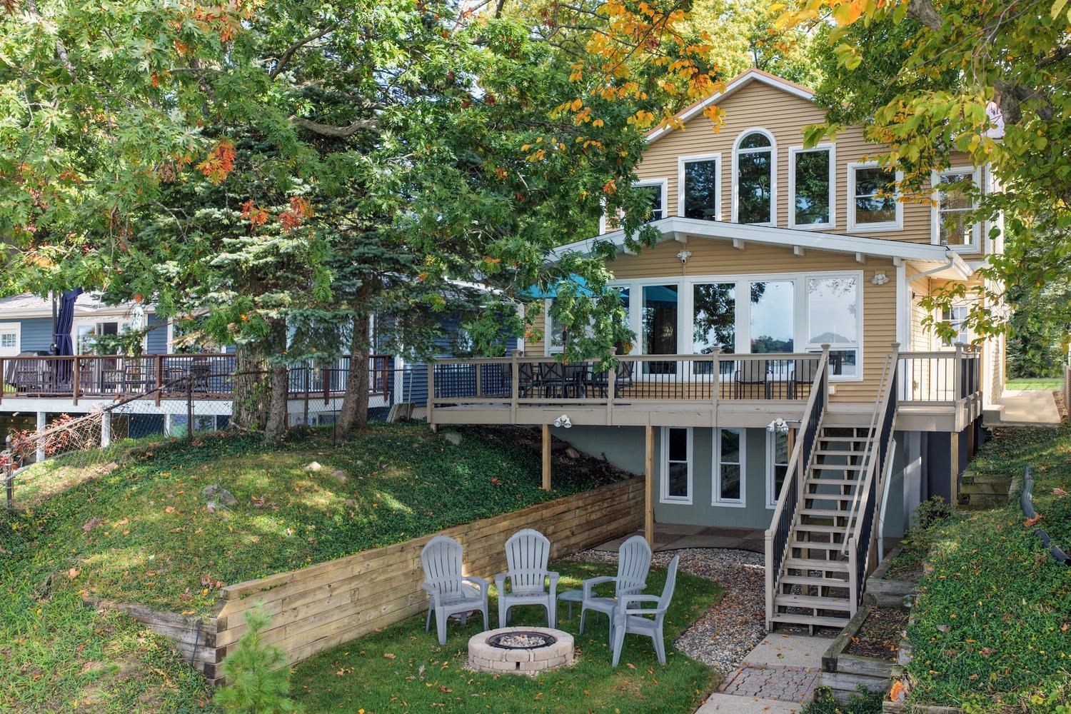 1724 Forest Drive Property Photo 1