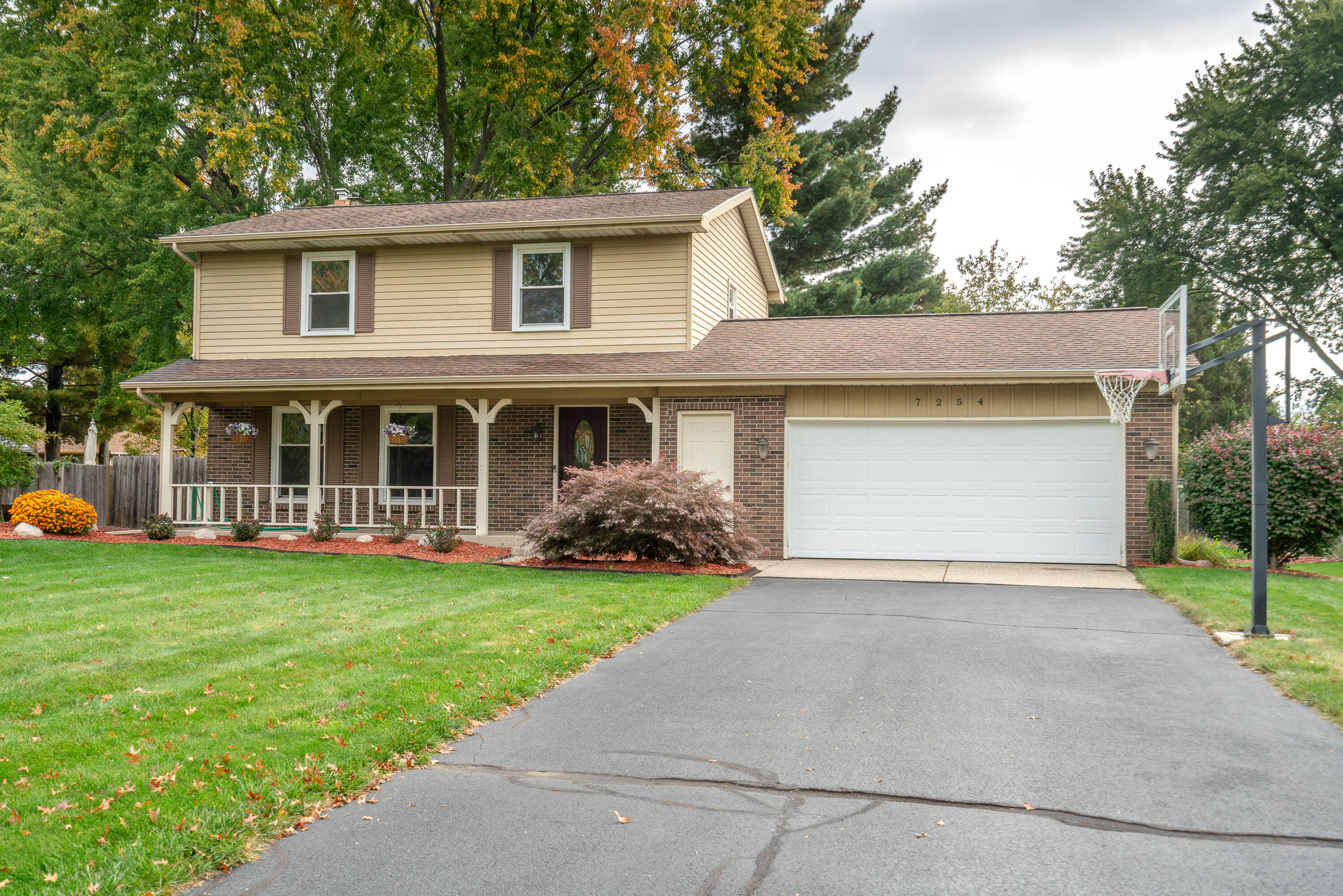 7254 Harmon Lane Property Photo 1