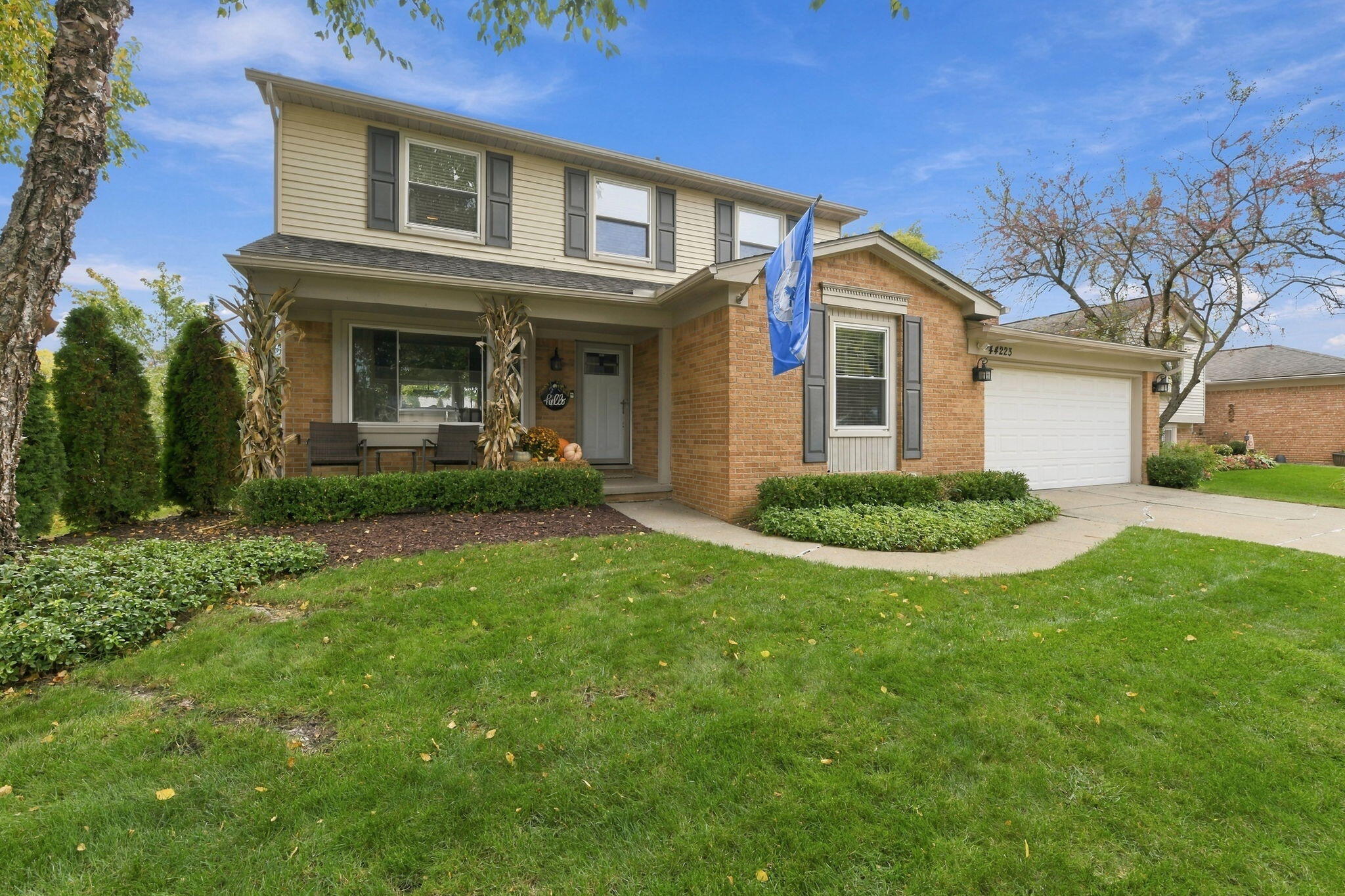 44223 Richmond Court Property Photo 1