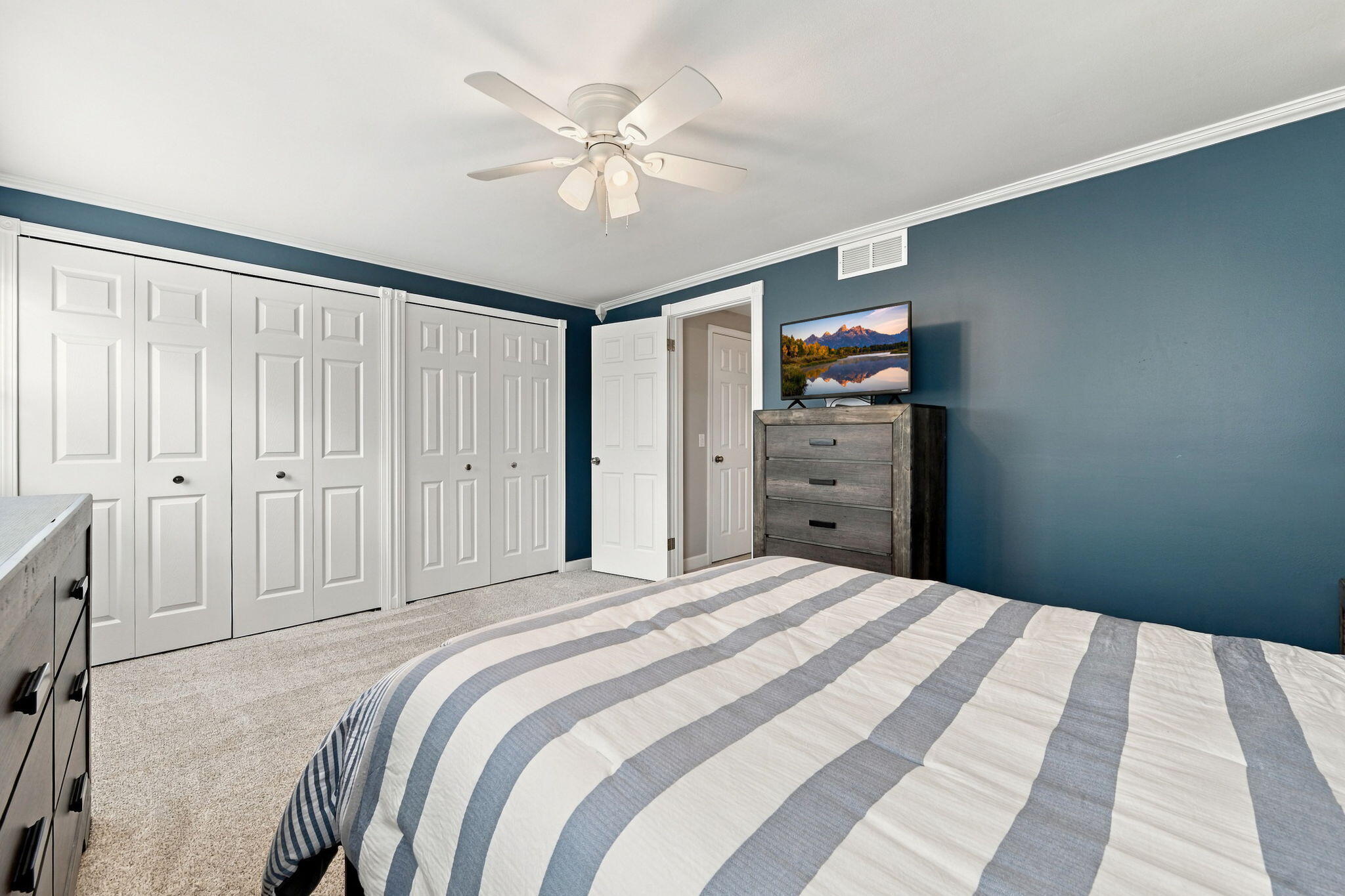44223 Richmond Court Property Photo 24