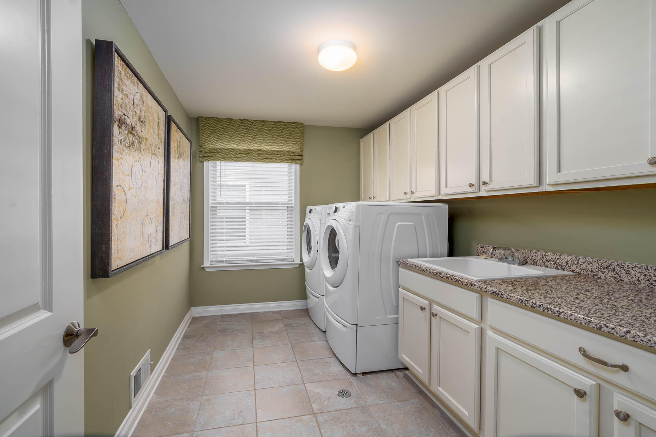 49474 Hartwick Drive Property Photo 31