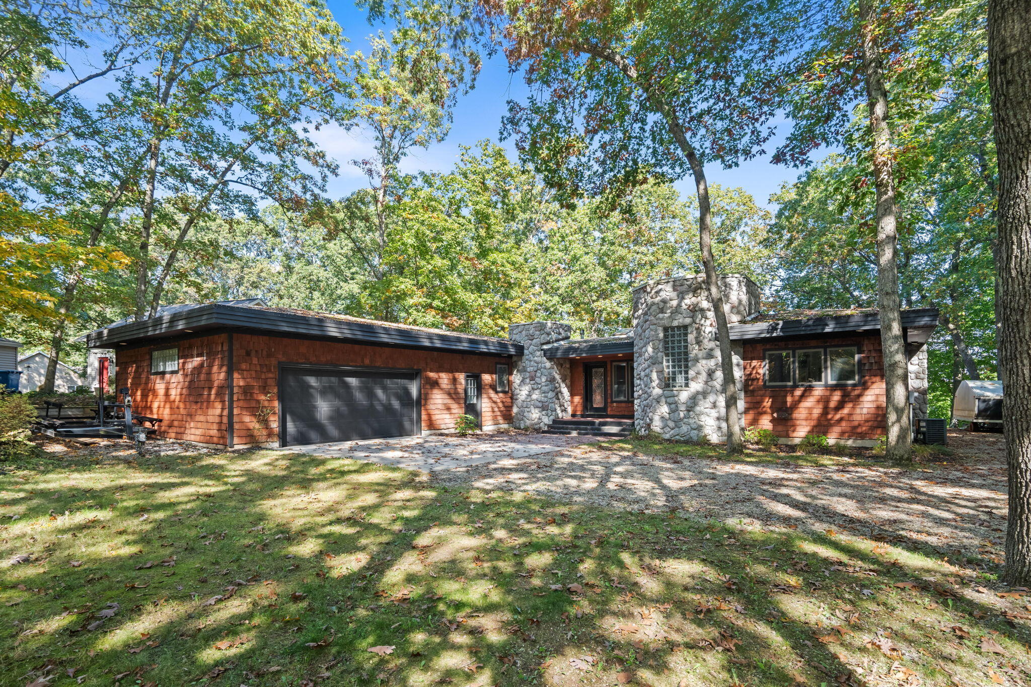 3855 Forest Trail Property Photo 1