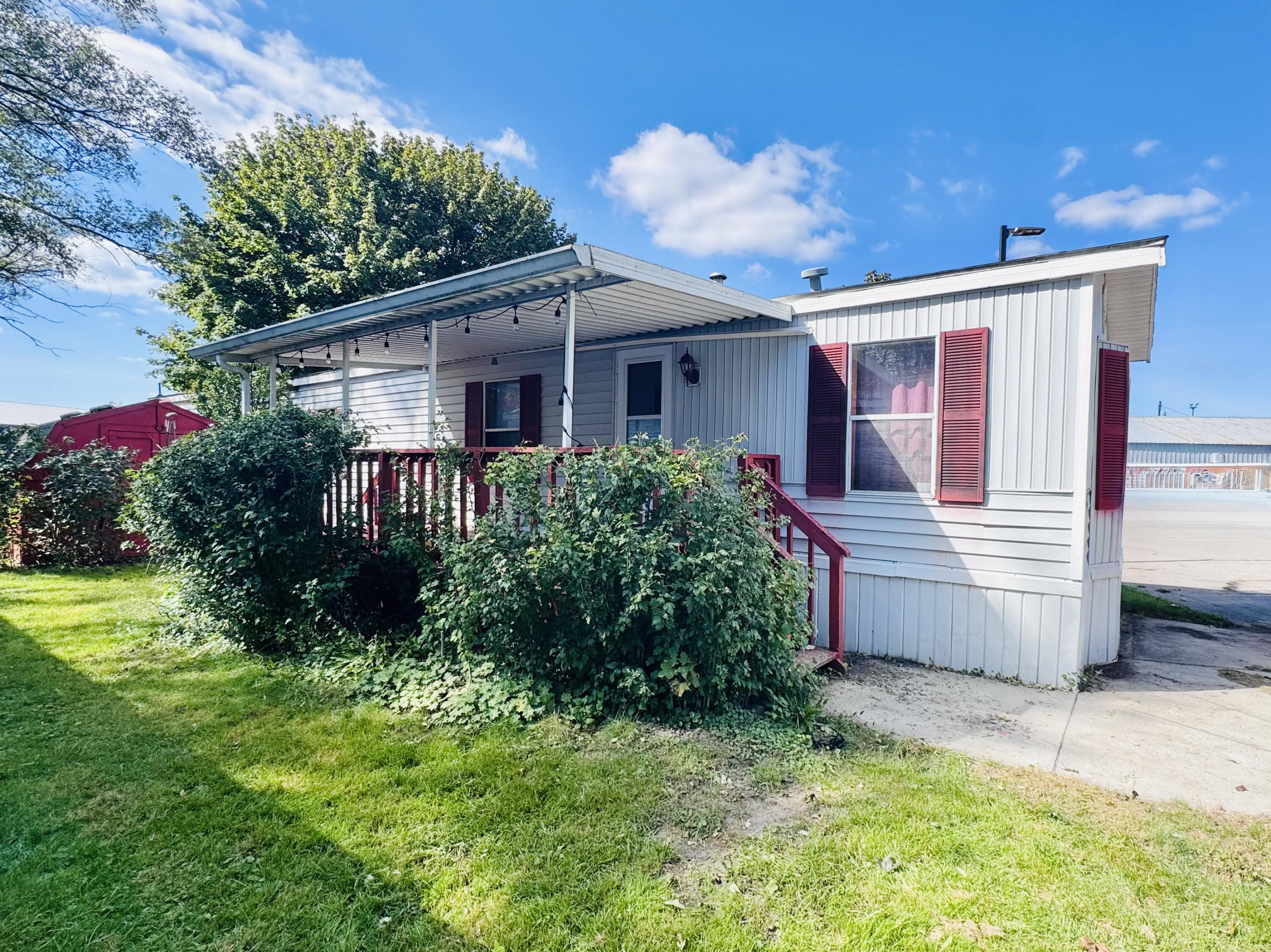 58 S Green Meadows Street Se Property Photo 1