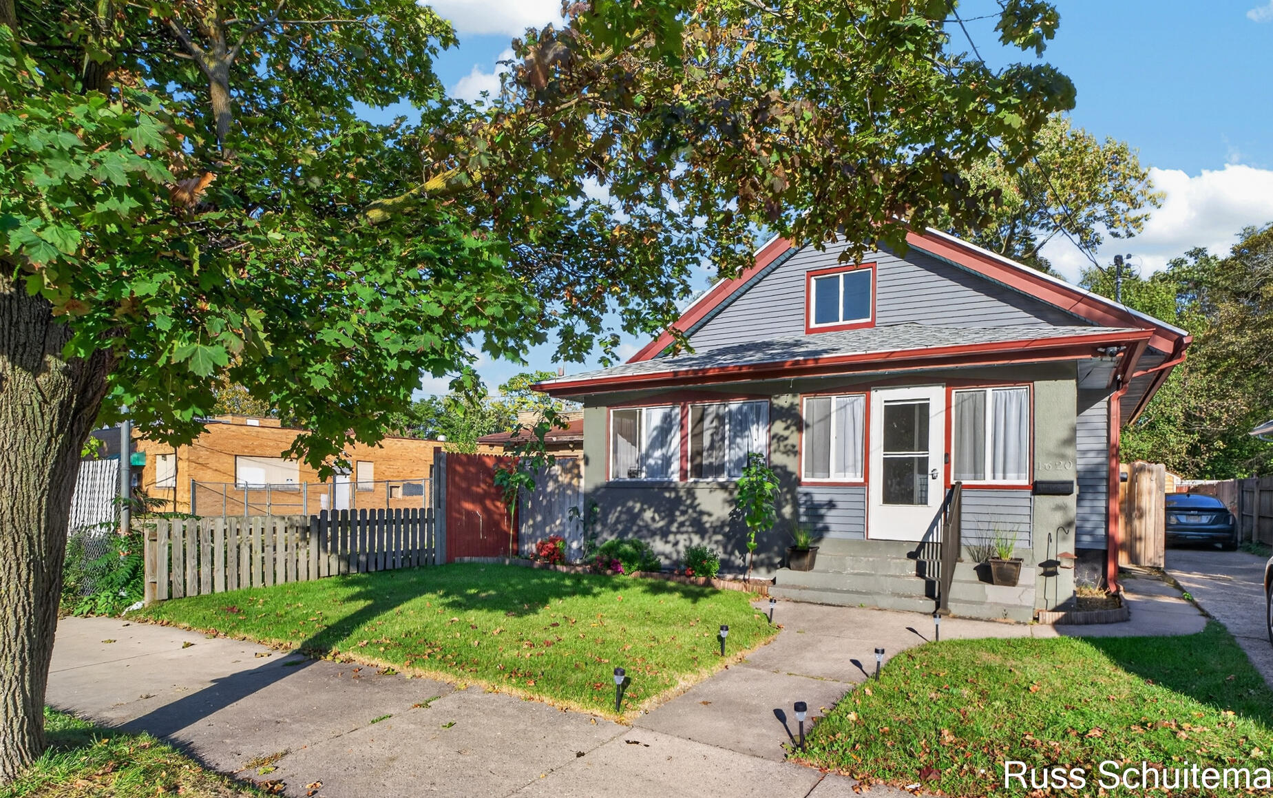 1620 Jefferson Avenue Se Property Photo 1