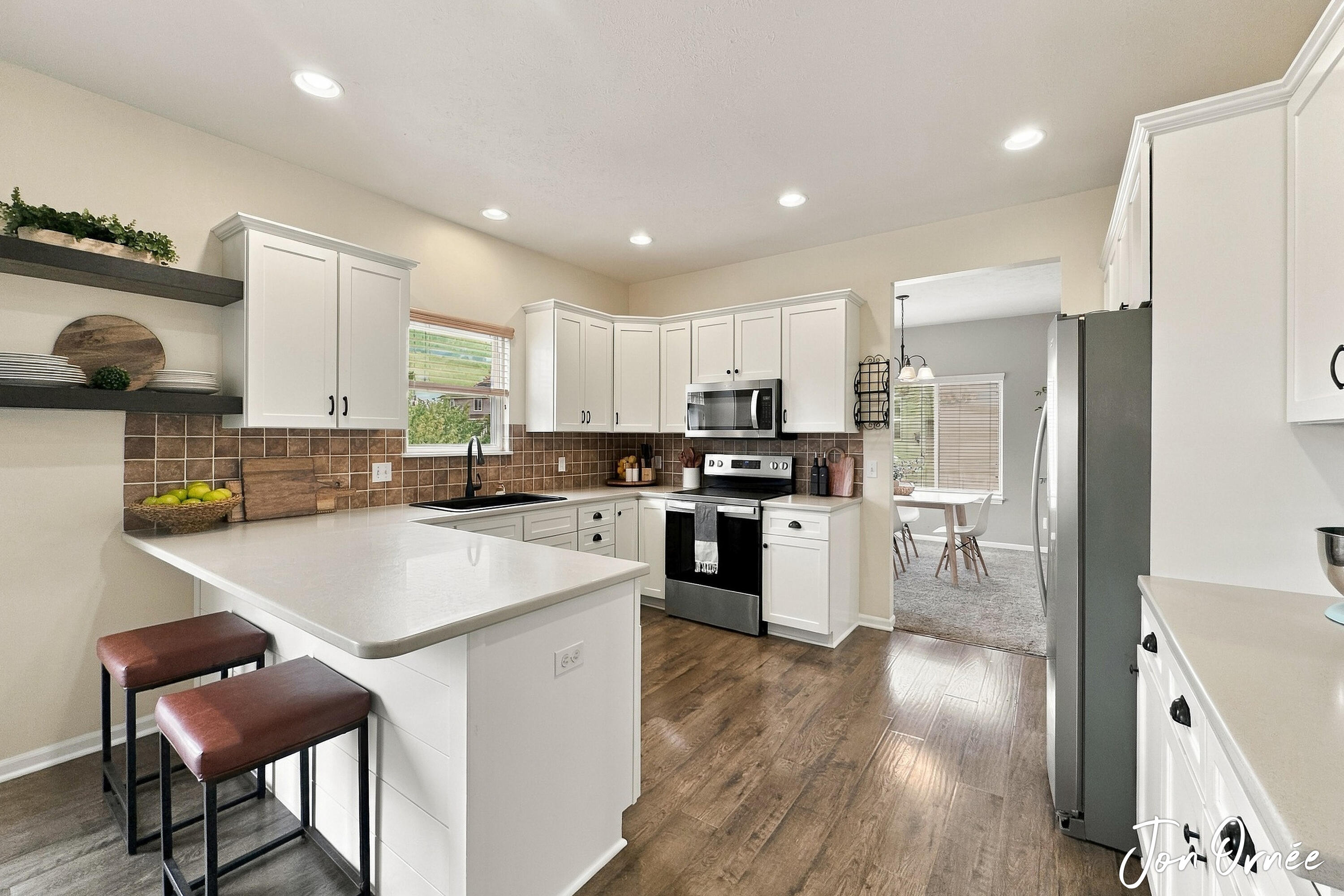 8621 Sun Park Drive Property Photo 8