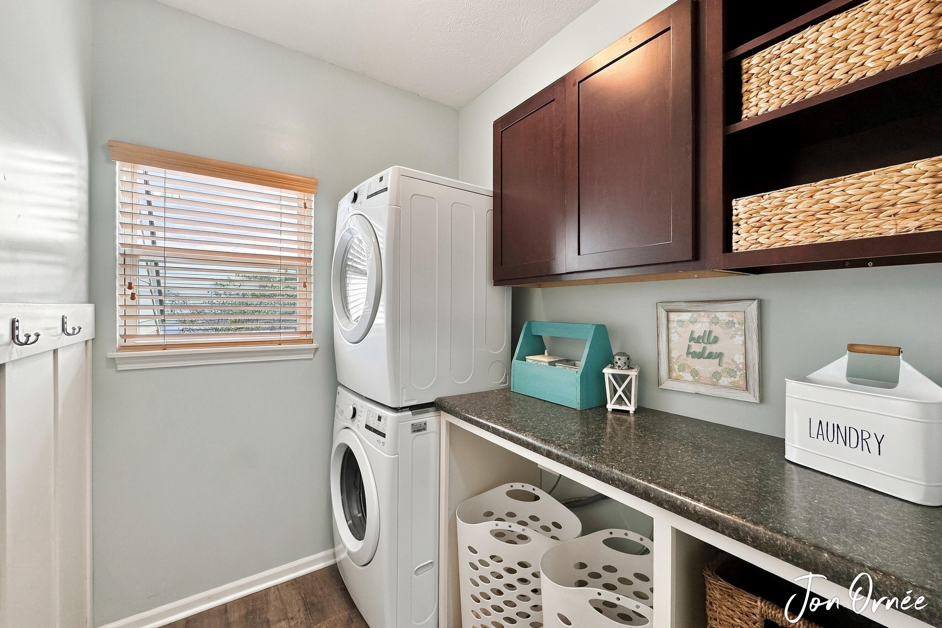 8621 Sun Park Drive Property Photo 18