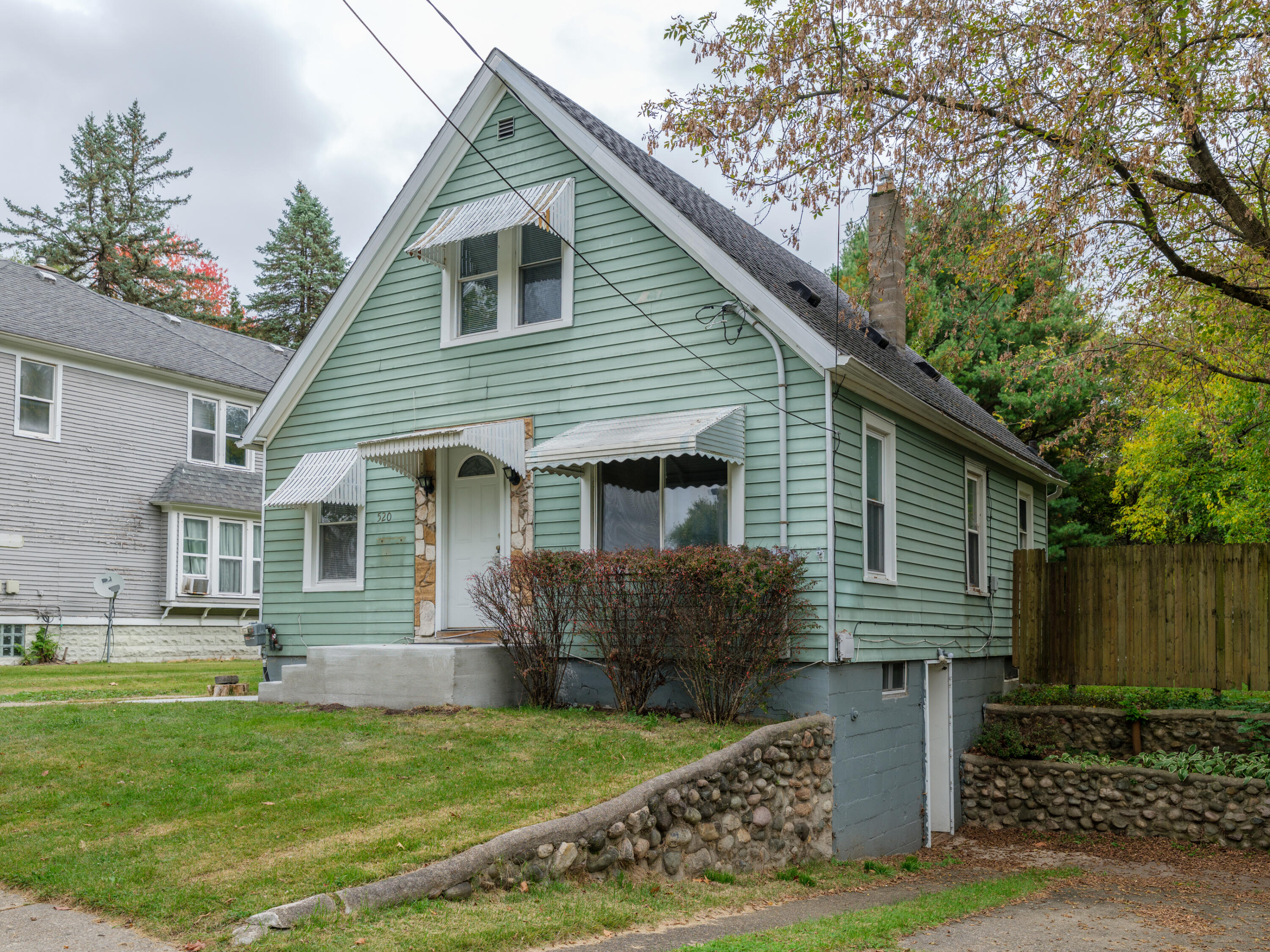 520 Chicago Avenue Property Photo 1