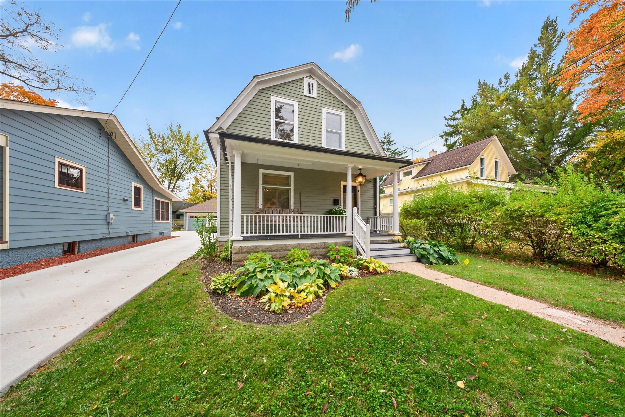 1005 W Liberty Street Property Photo 1