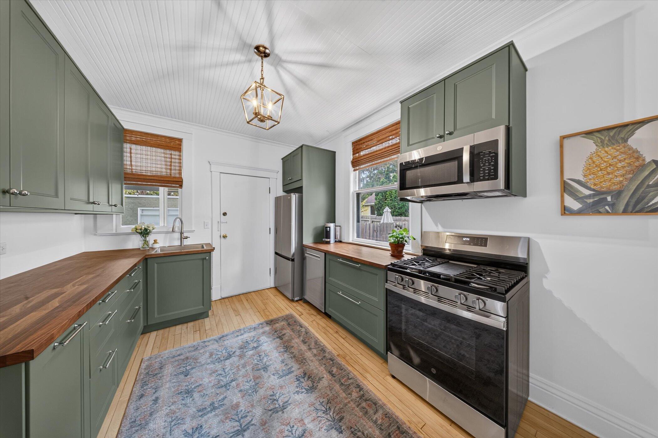 1005 W Liberty Street Property Photo 12