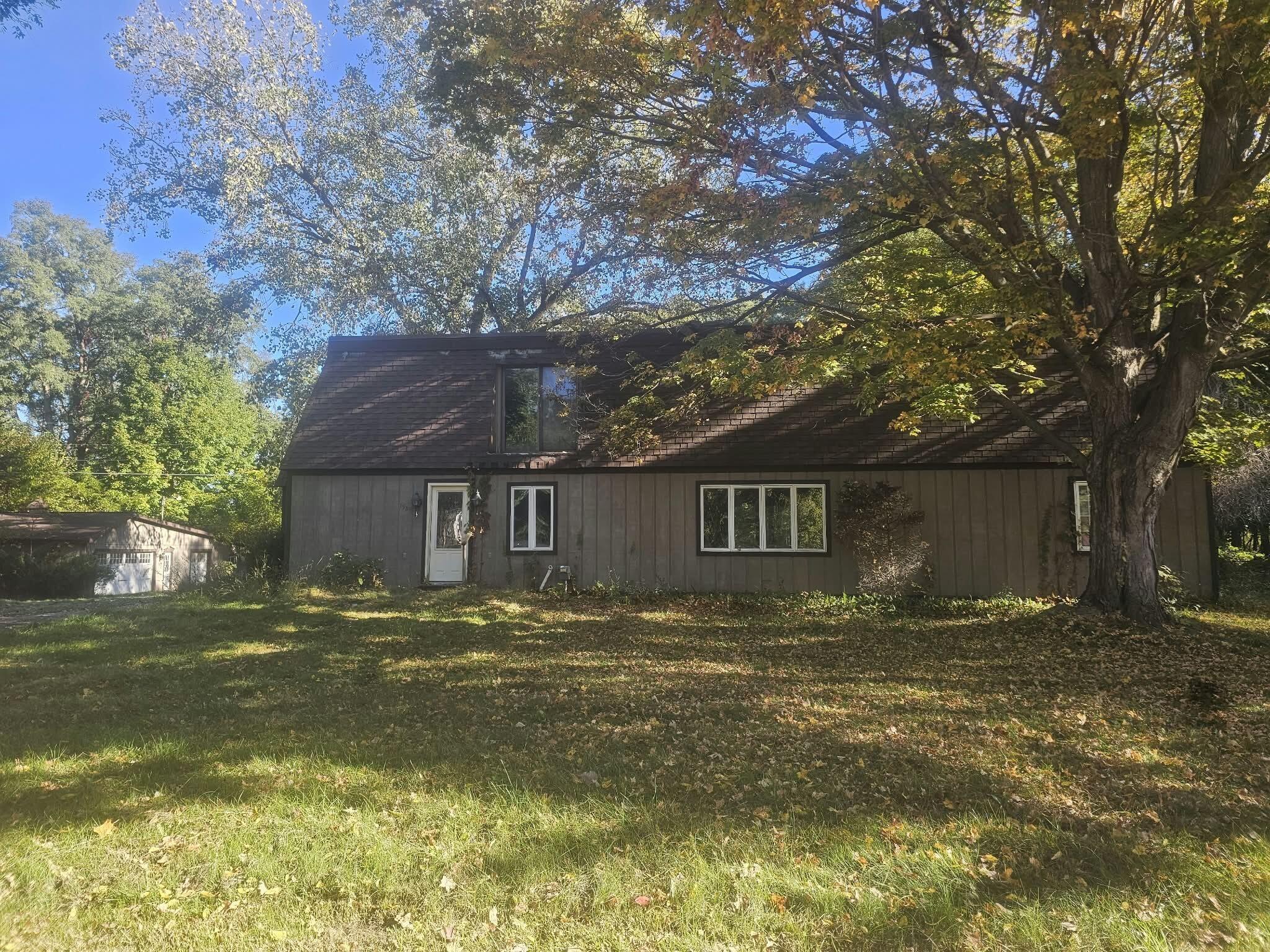 1589 Fairview Highway Property Photo 1