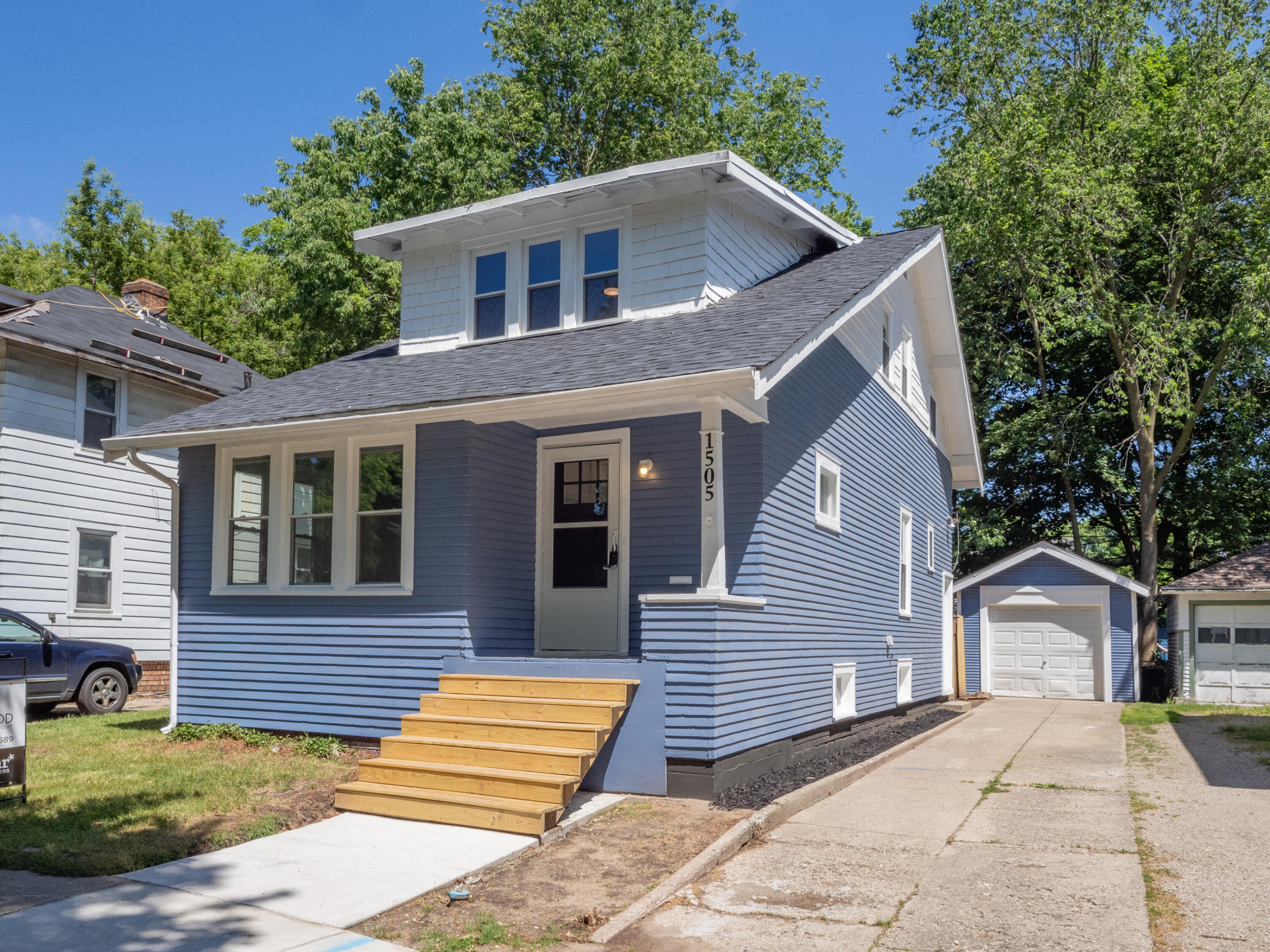 1505 Lay Boulevard Property Photo 1