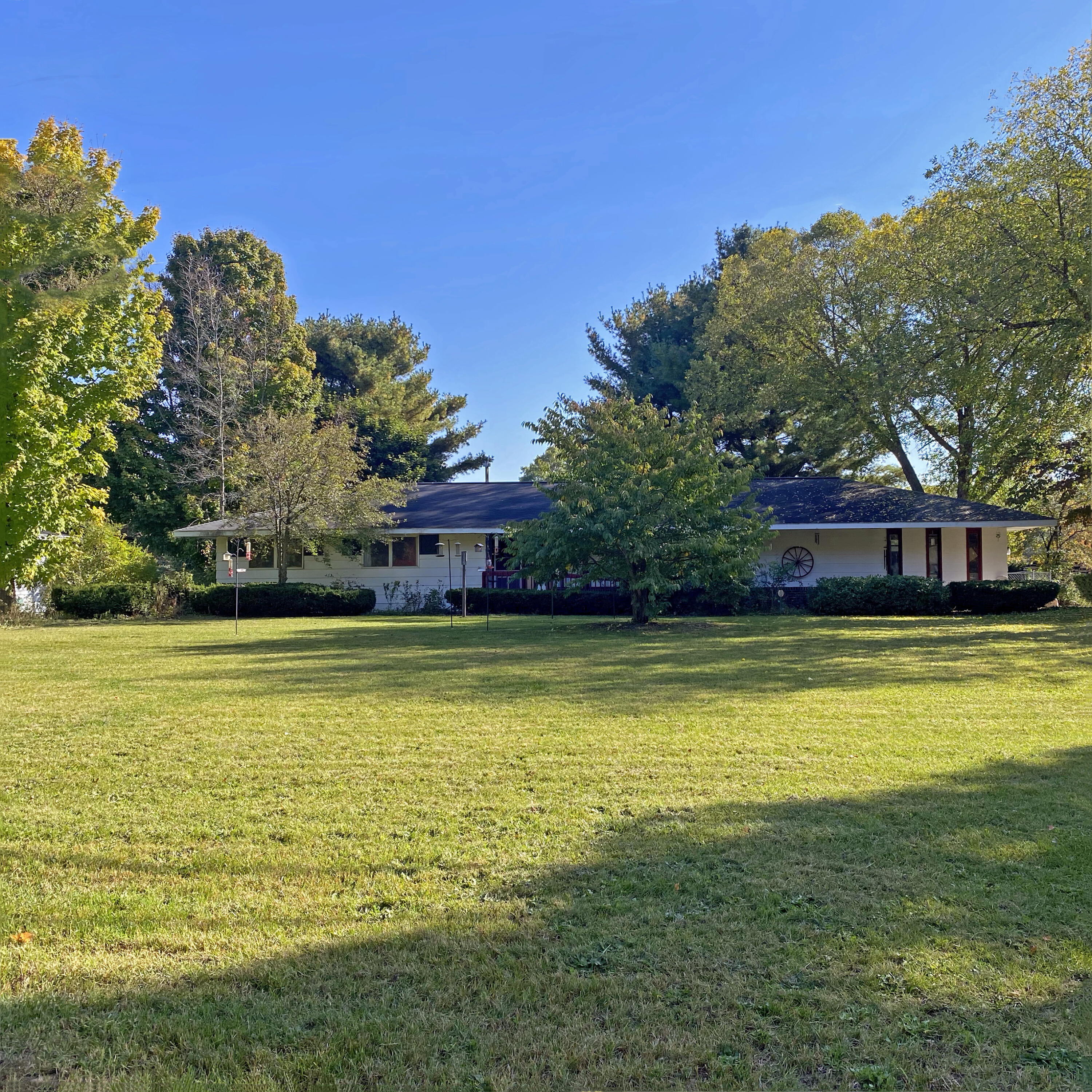 7880 S Michigan Avenue Property Photo 1