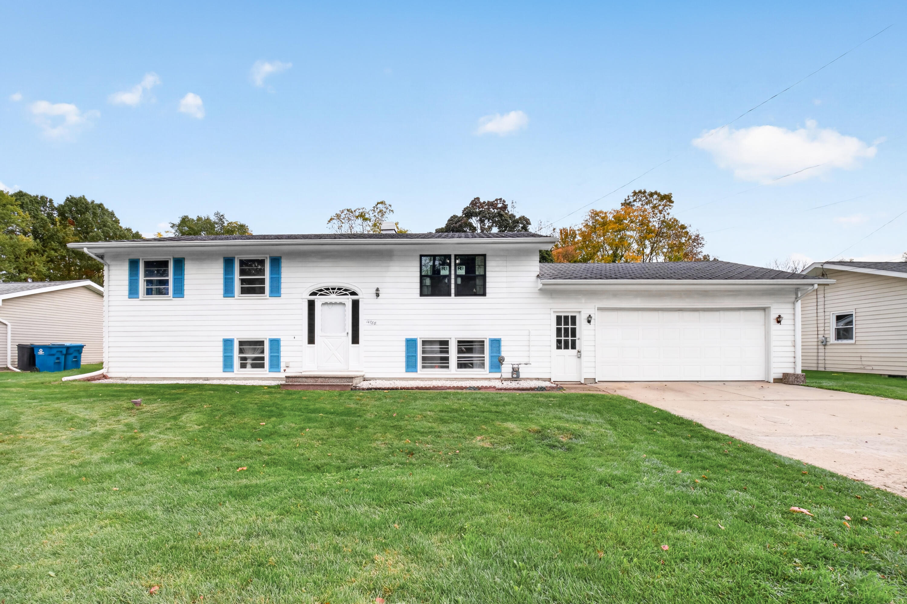 14788 Helmer Road S Property Photo 1