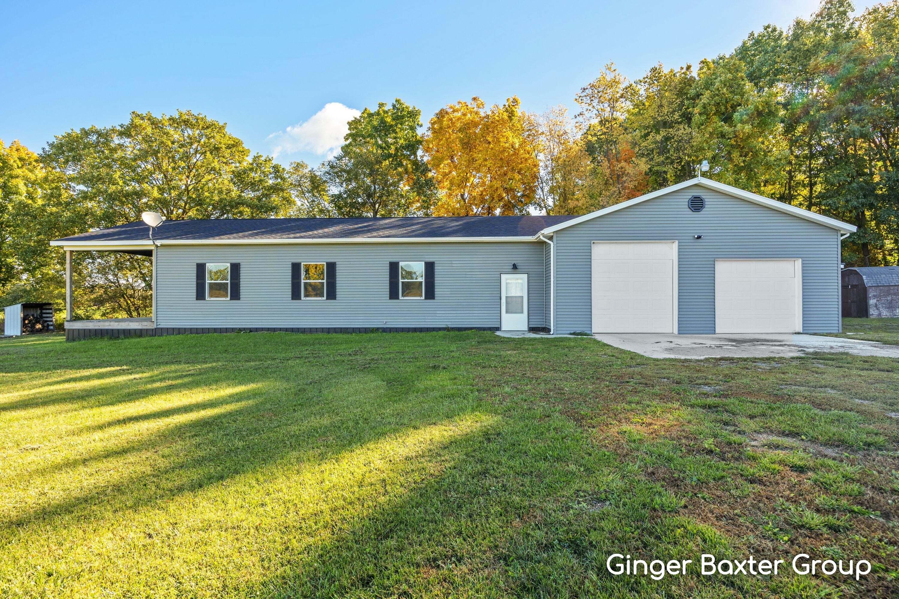 5716 N Bollinger Road Property Photo 1
