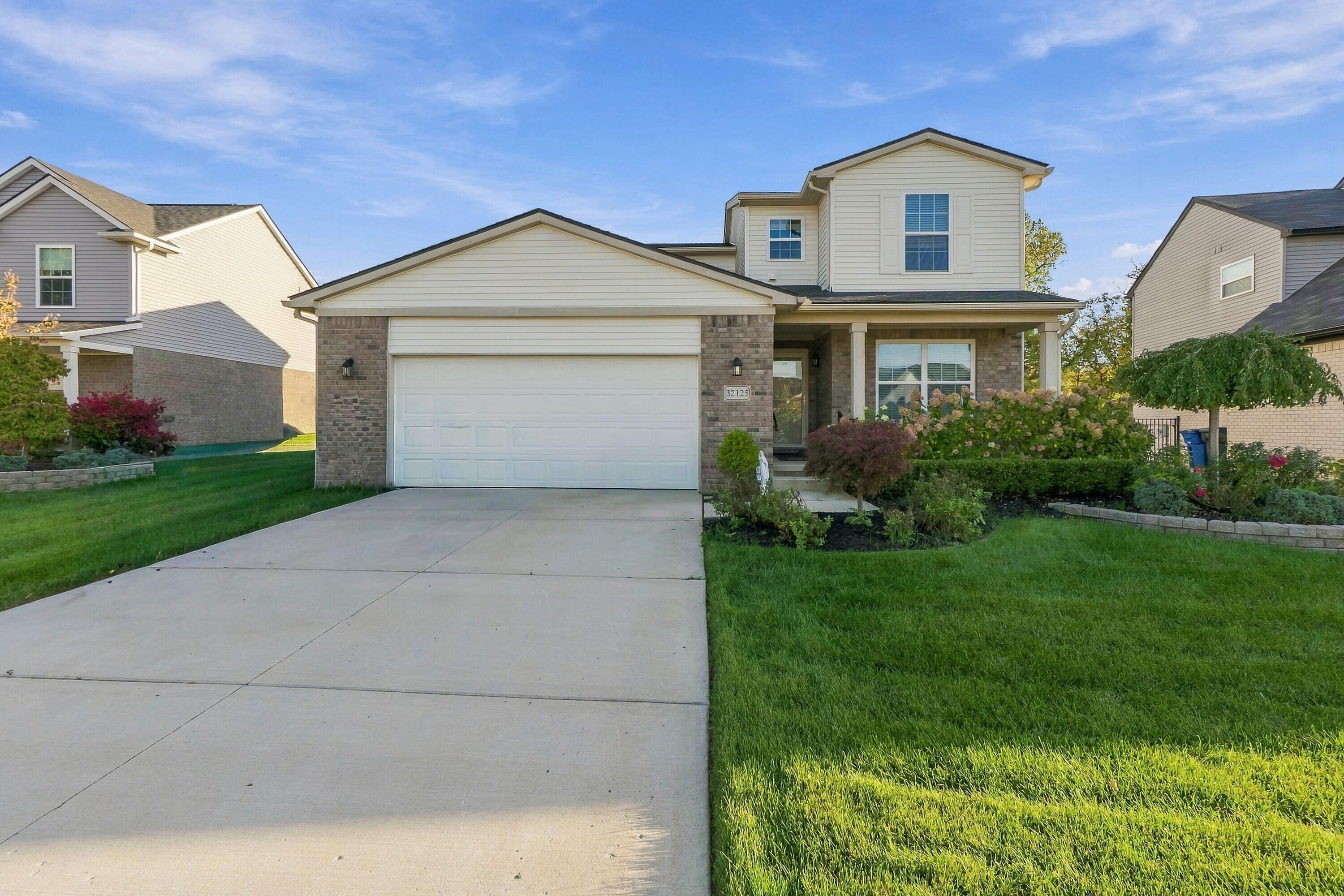 32125 Meridian Drive Property Photo 1