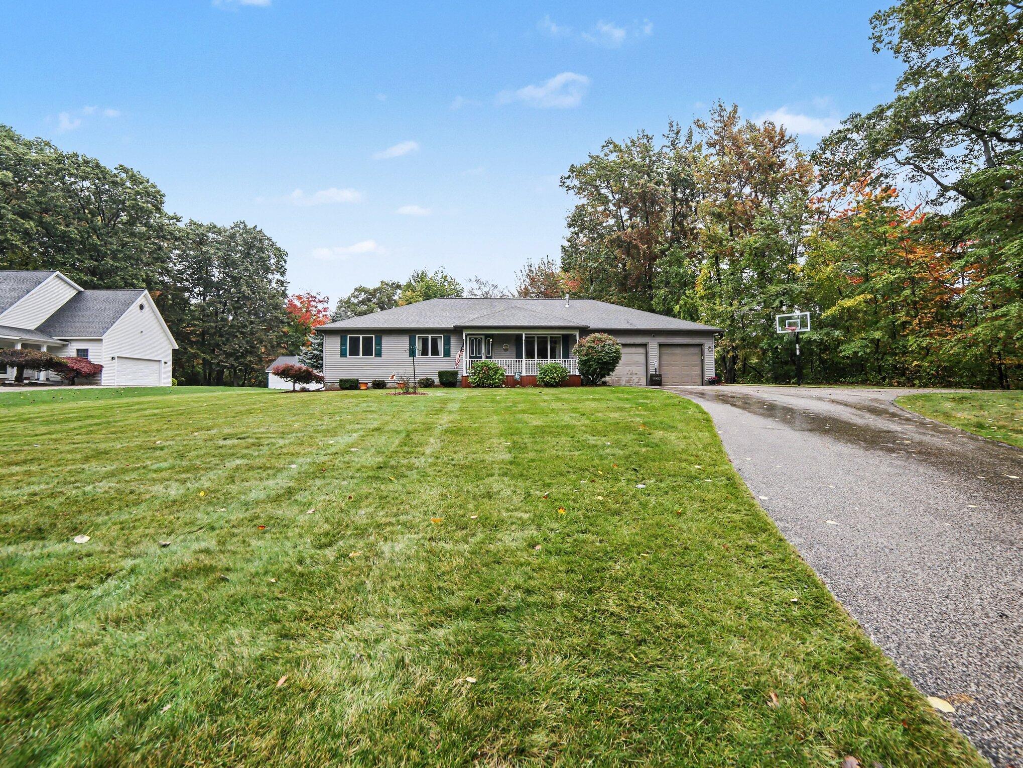 1612 Marilyn Drive Property Photo 1