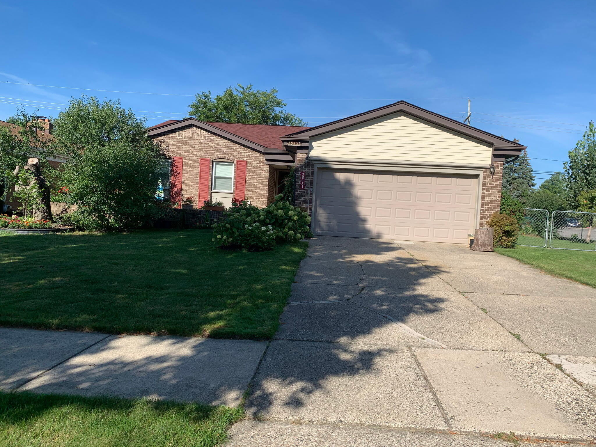38451 Century Drive Property Photo 1