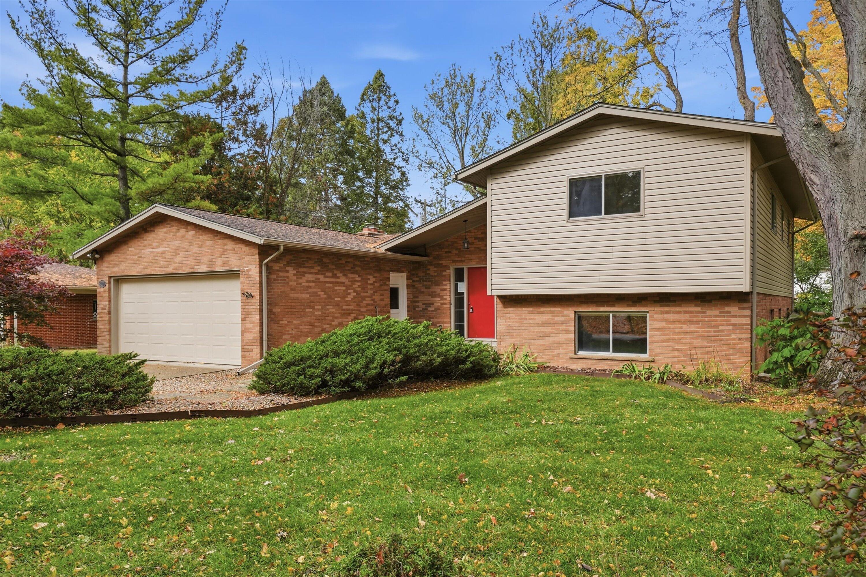 3607 Chatham Way Property Photo 1