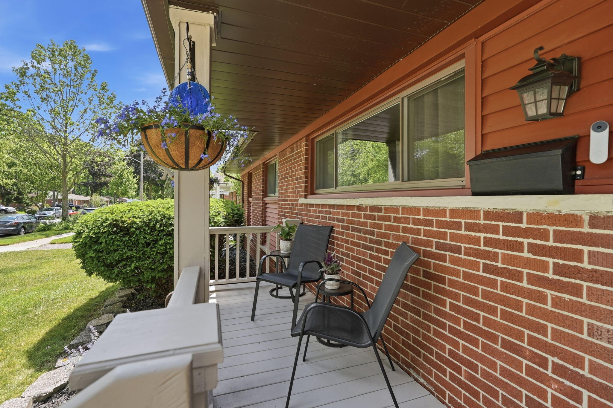 1061 Western Drive Property Photo 5