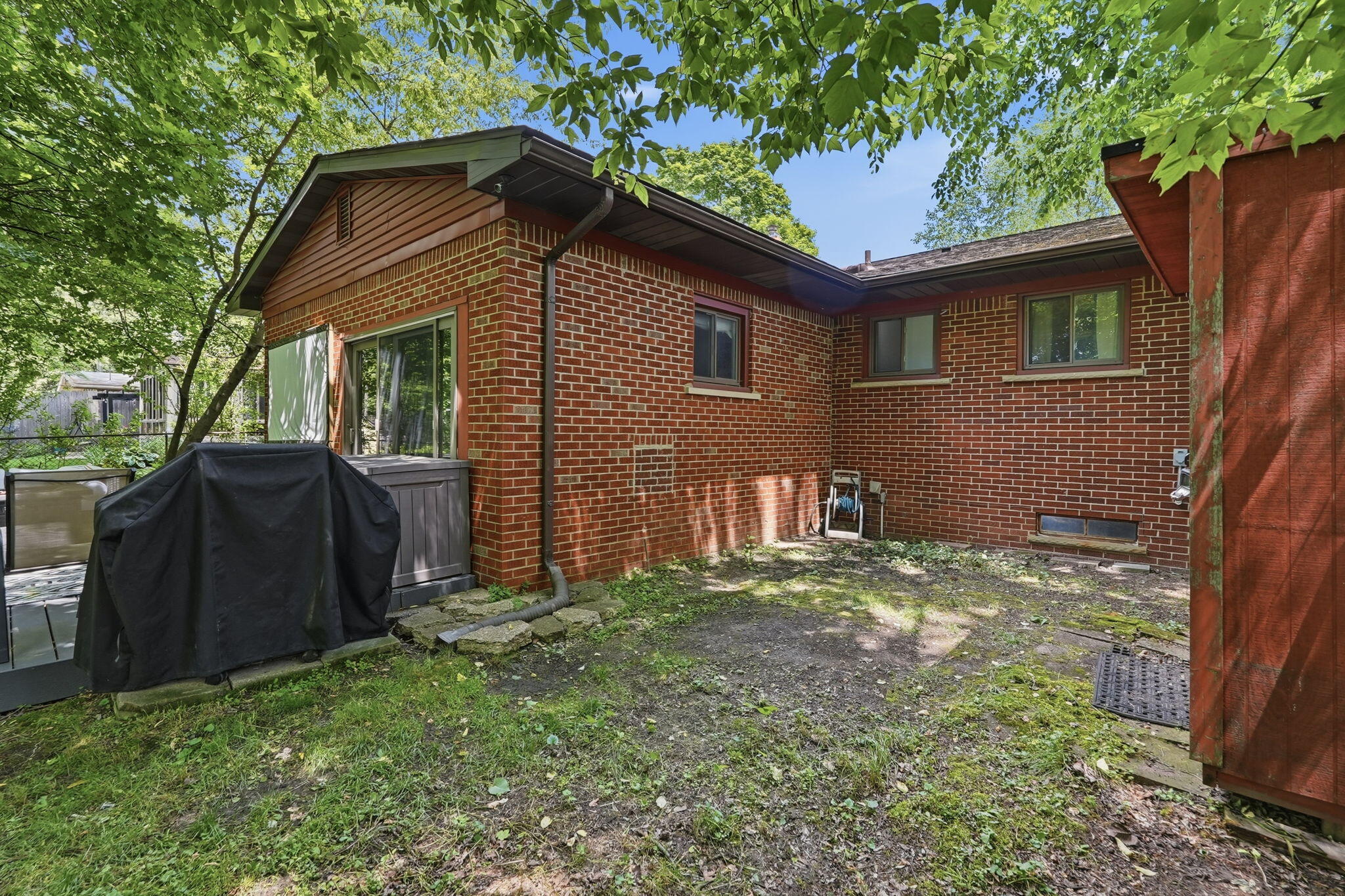 1061 Western Drive Property Photo 36